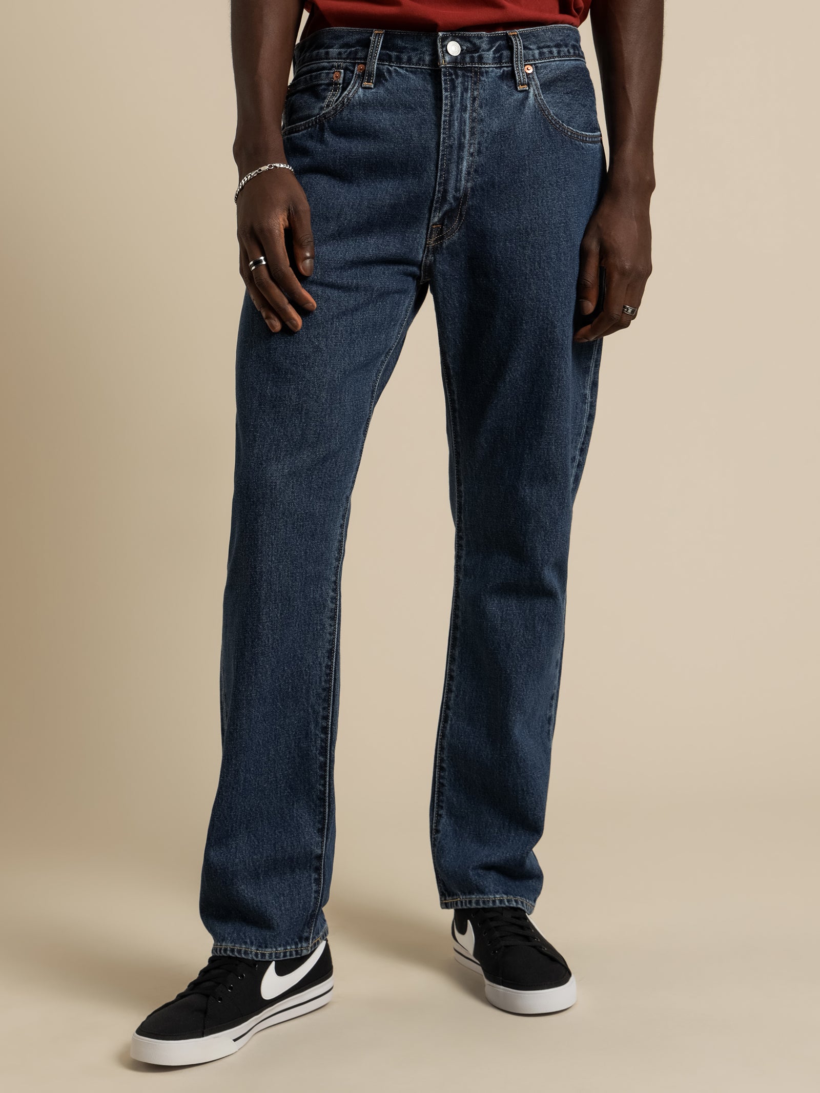 551Z Authentic Straight Leg Jeans in Rubber Worm