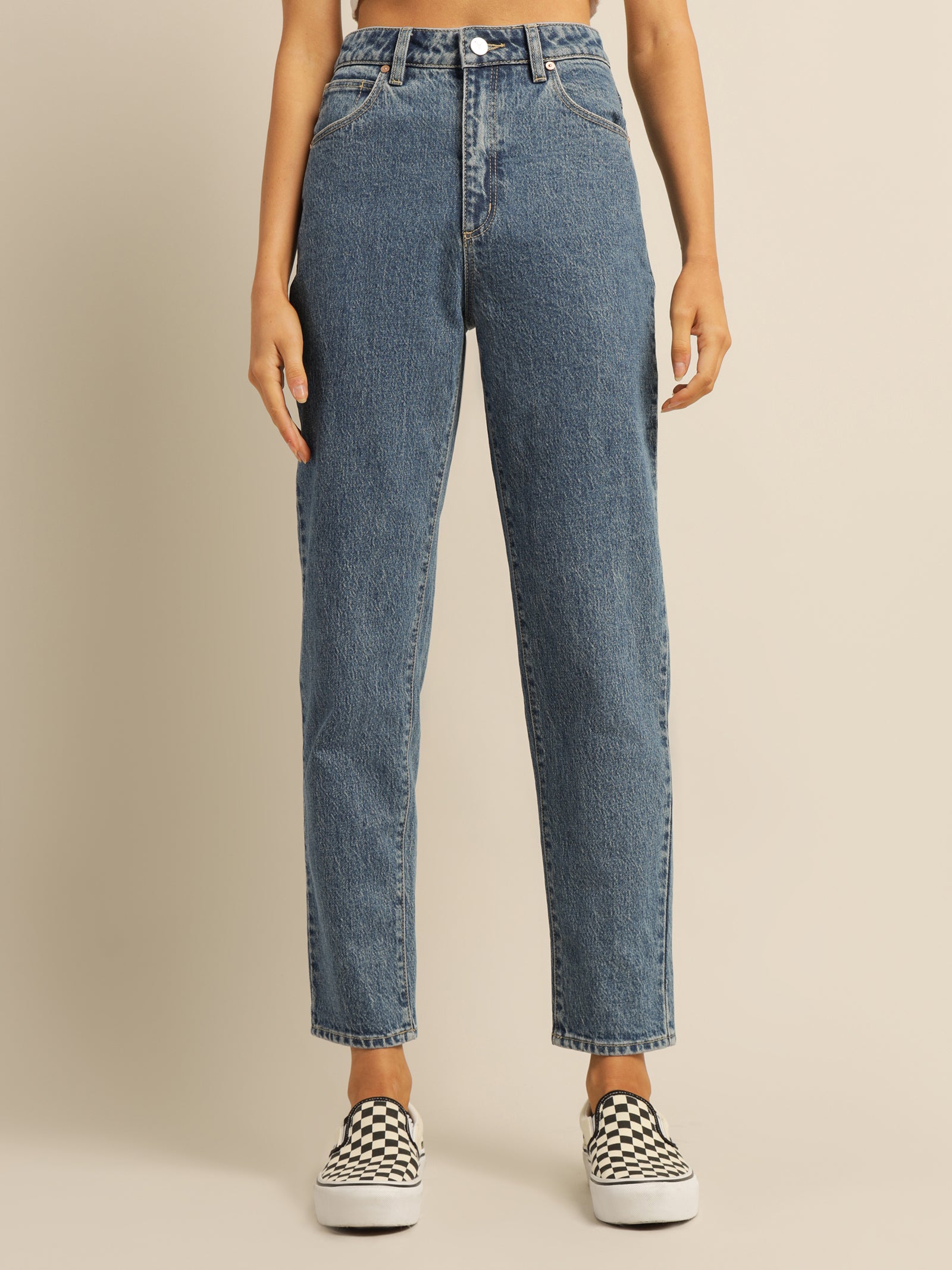 94 High Rise Slim Leg Mom Jeans in Georgia Blue Denim