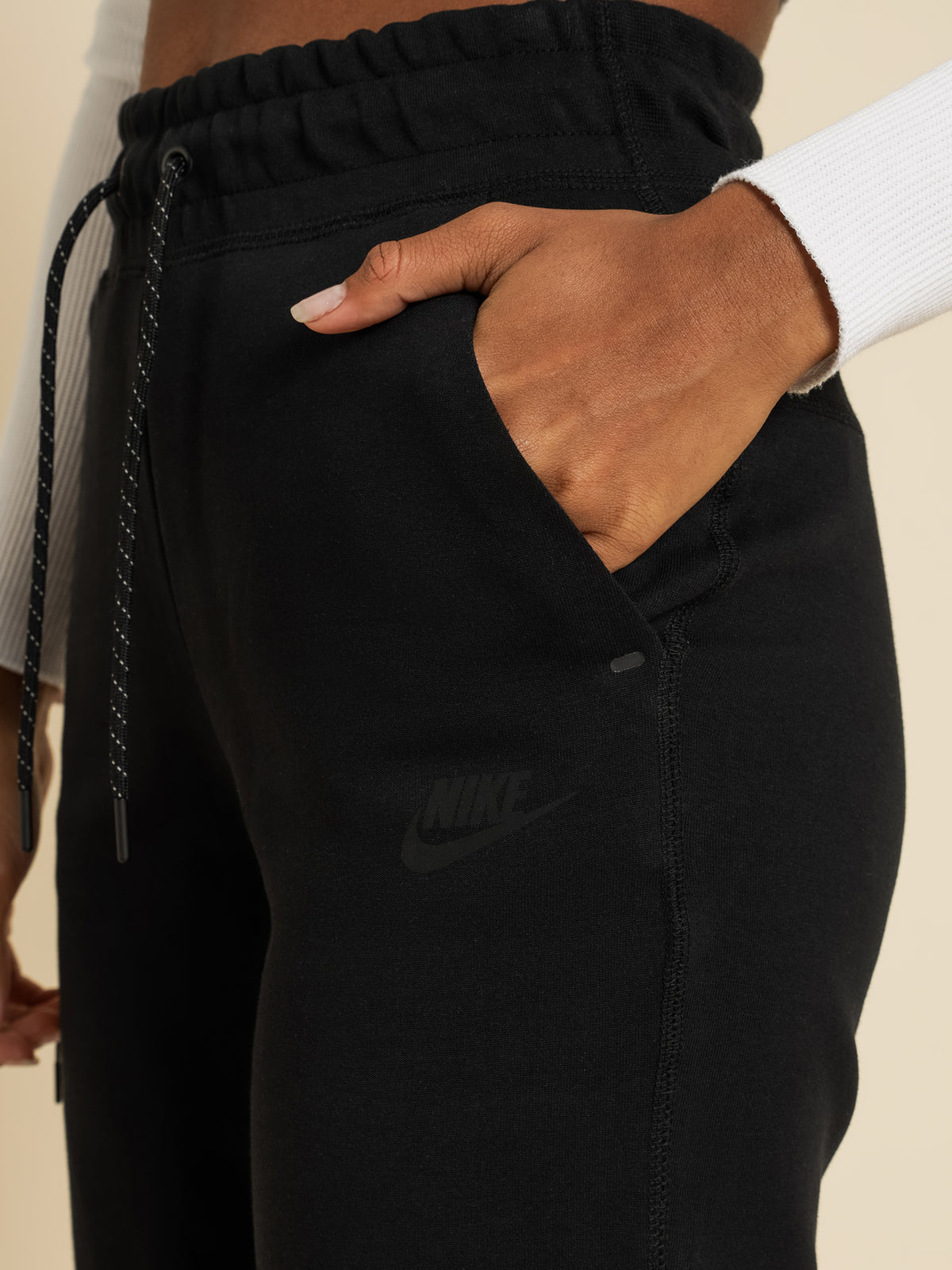 Sportswear Tech Fleece Trackpants in Black - Glue Store