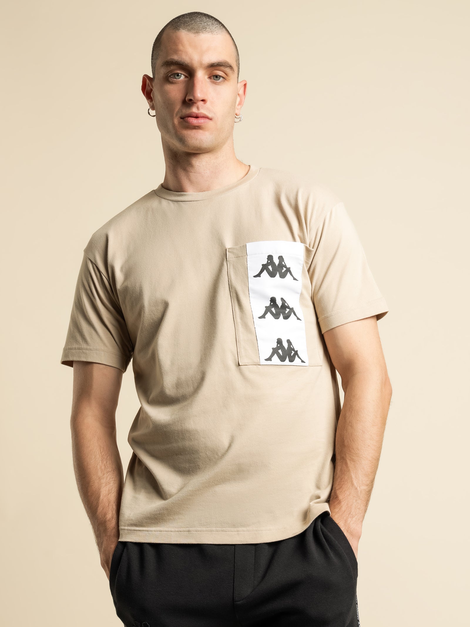 222 Banda 10 Ewan T-Shirt in Beige Sand