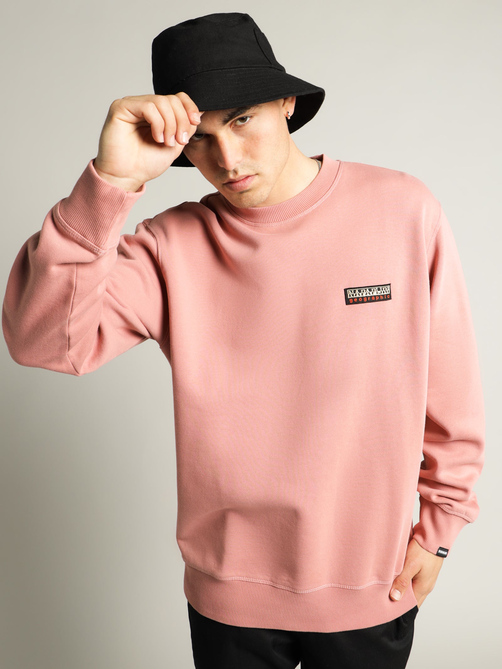 Base Crew Sweat in Pink