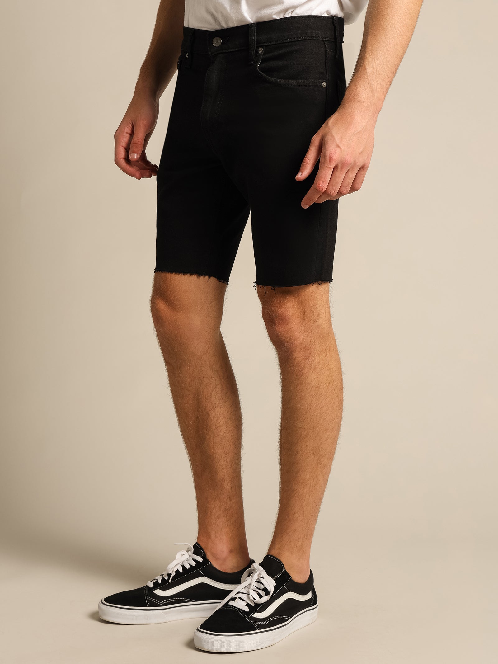 412 Slim Shorts in Black