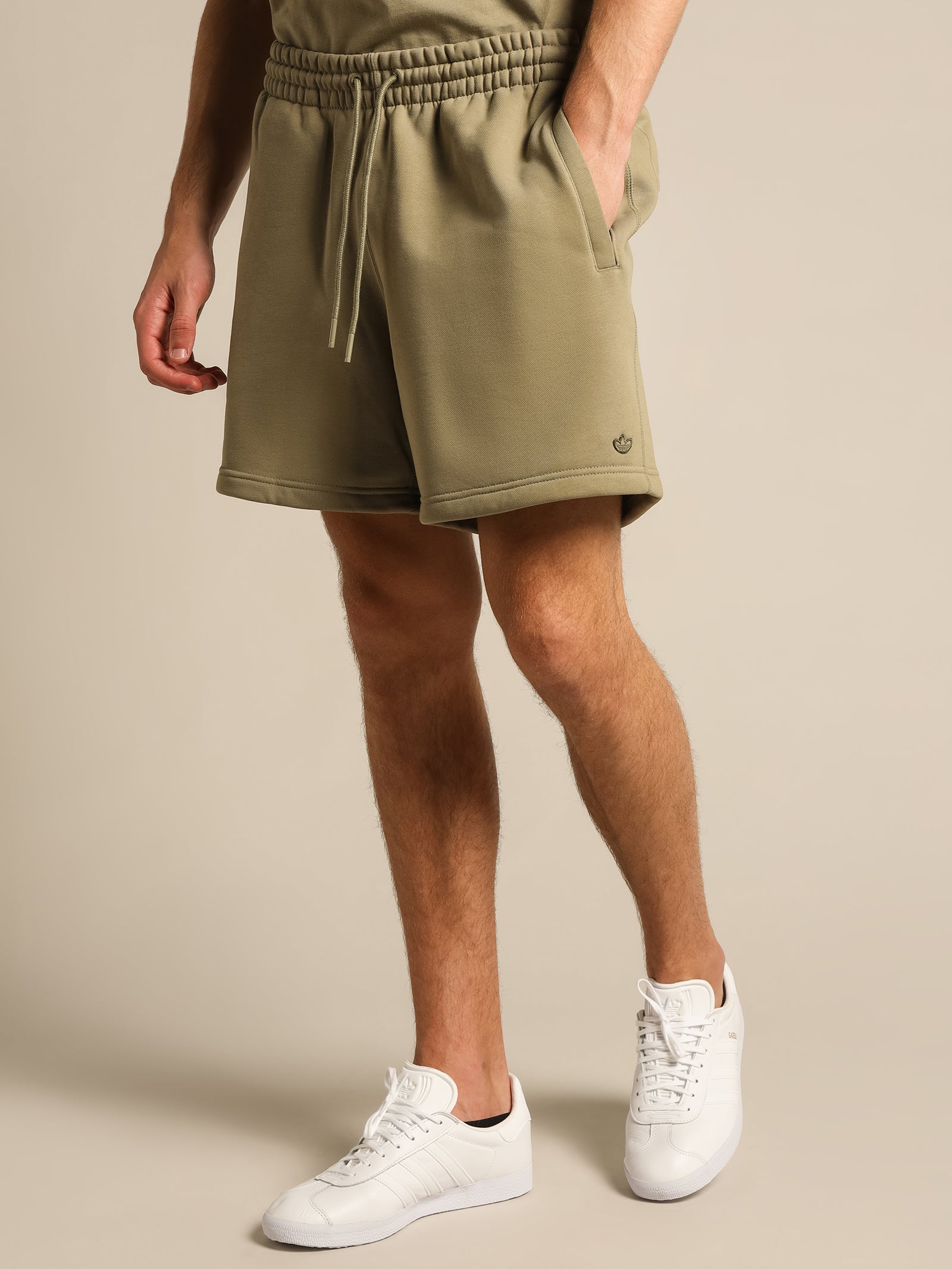 Adicolor Trefoil Shorts in Olive