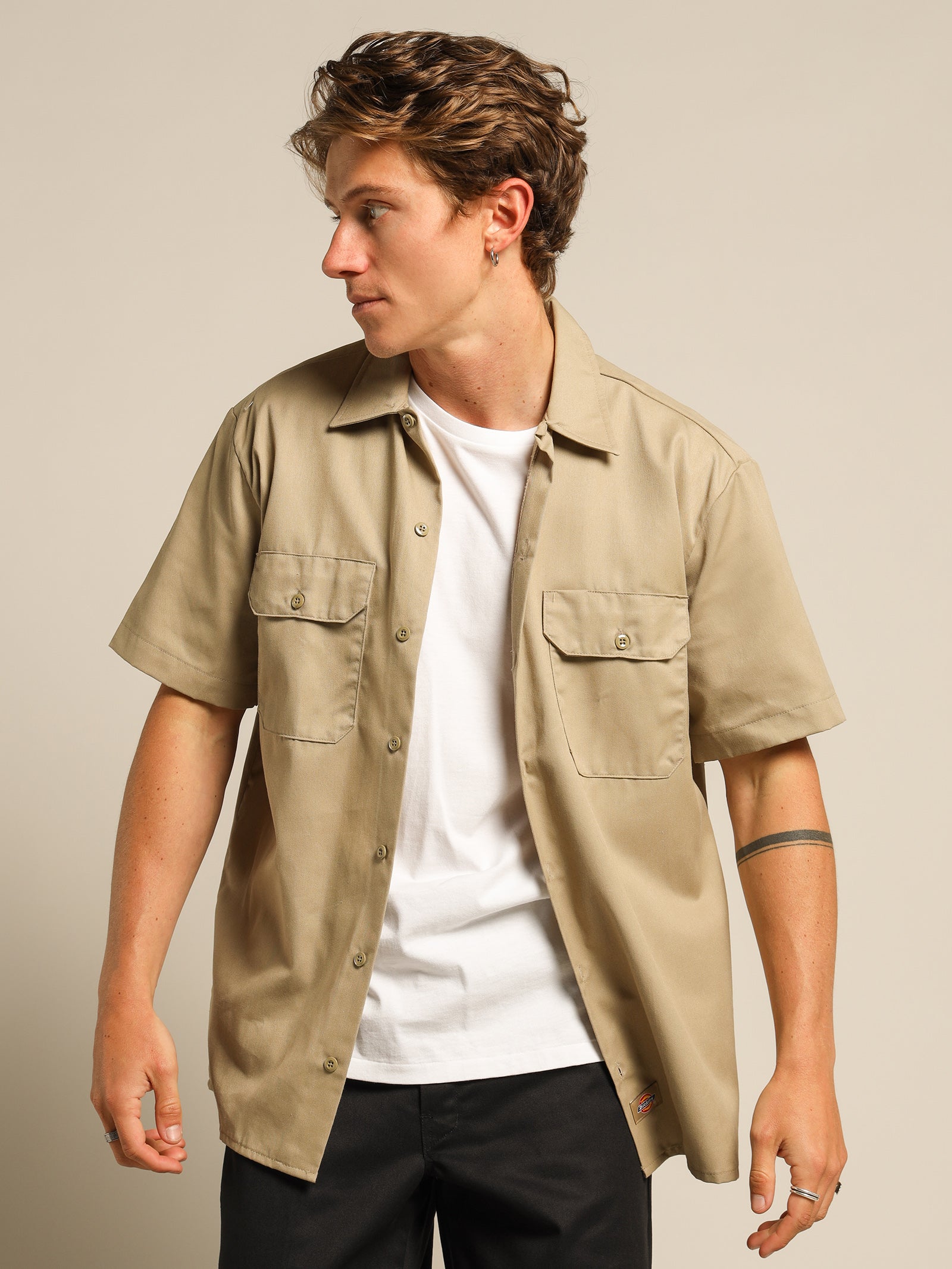 1574 Regular Fit Shirt in Khaki