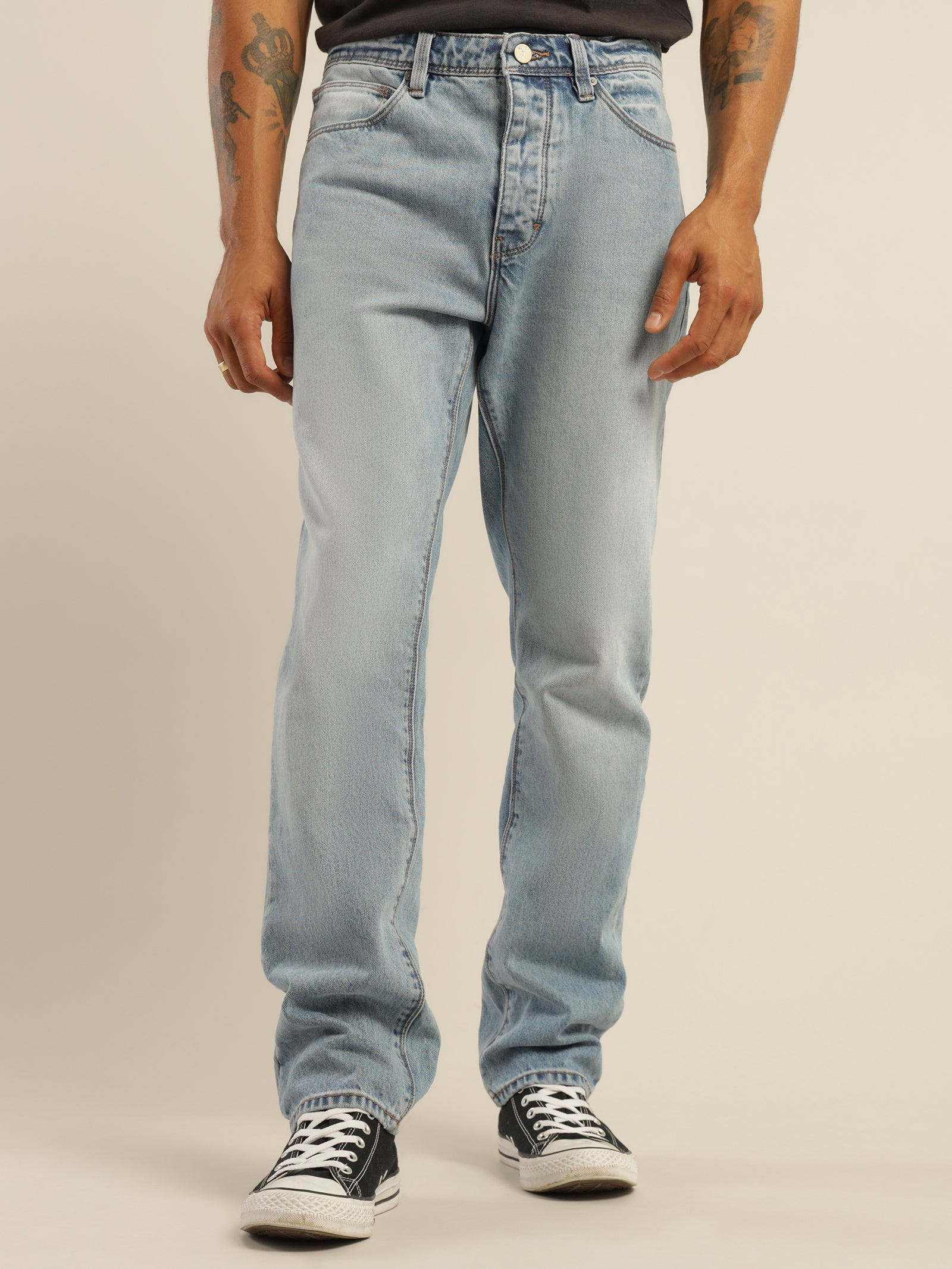 A 90s Relaxed Jeans in Offworld Blue