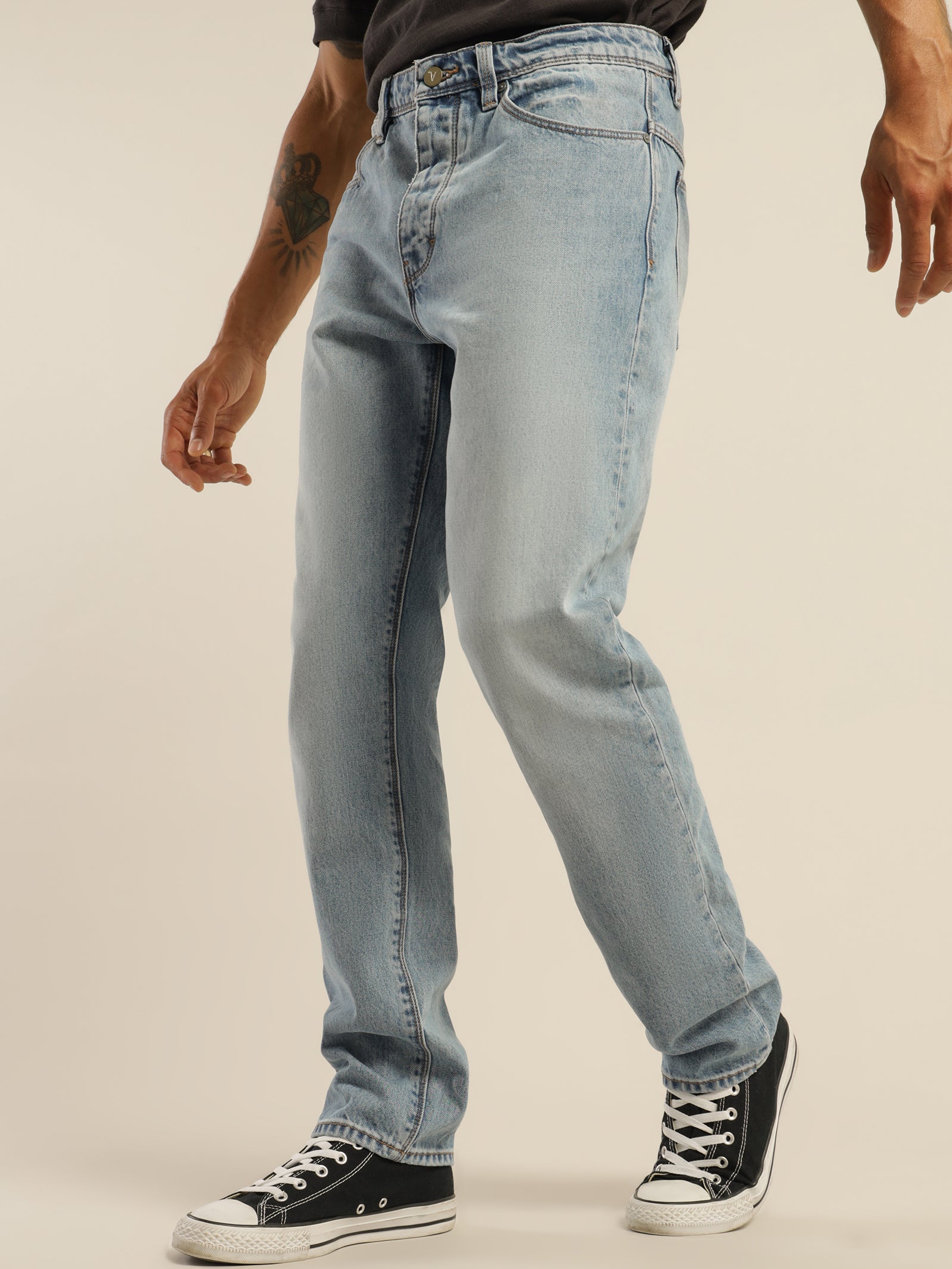 A 90s Relaxed Jeans in Offworld Blue