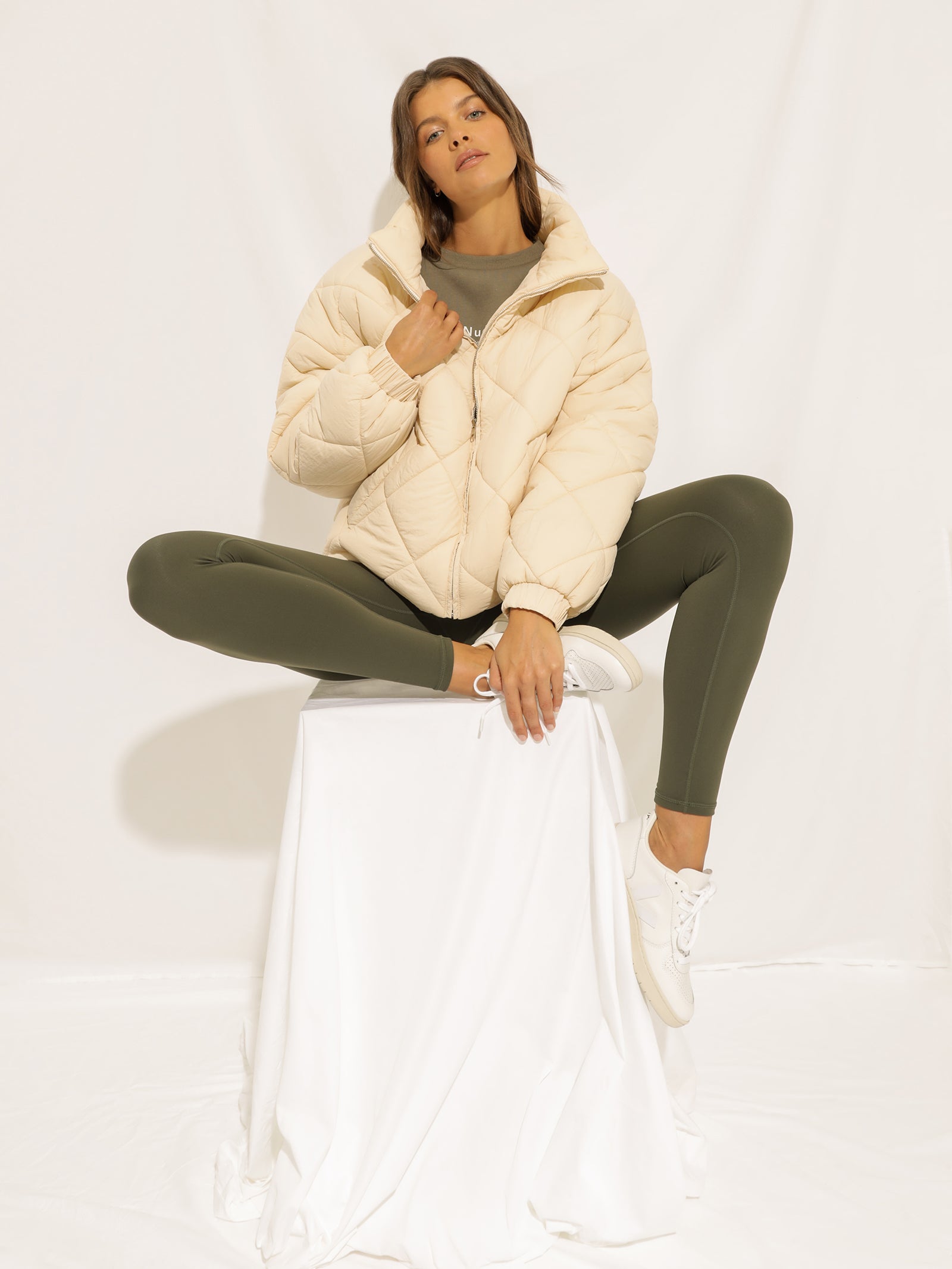 Asha Puffer Jacket in Wheat