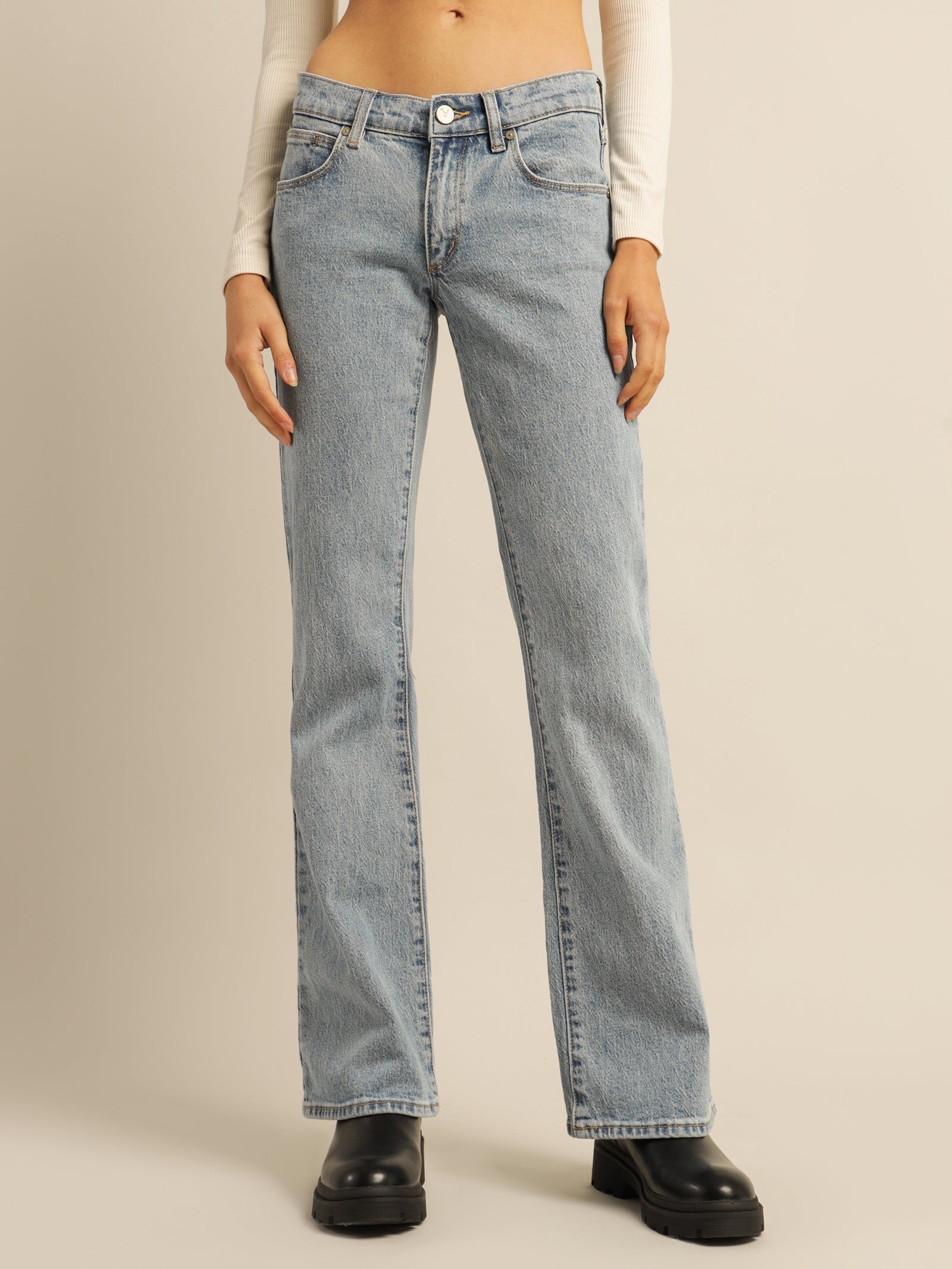 A 99 Low-Rise Boot Leg Jeans in Ariane Blue