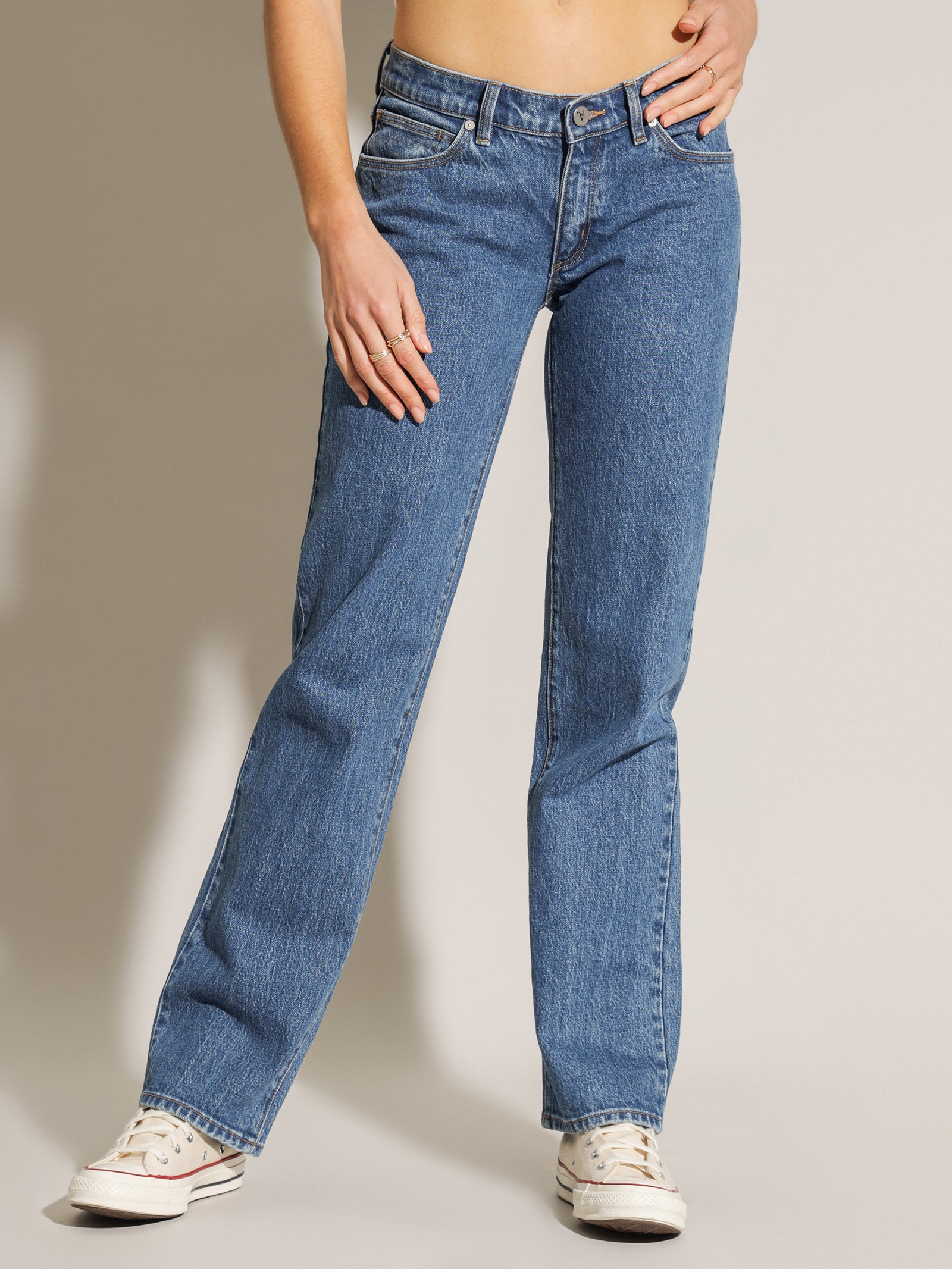 A 99 Low Straight Jeans in Chantell