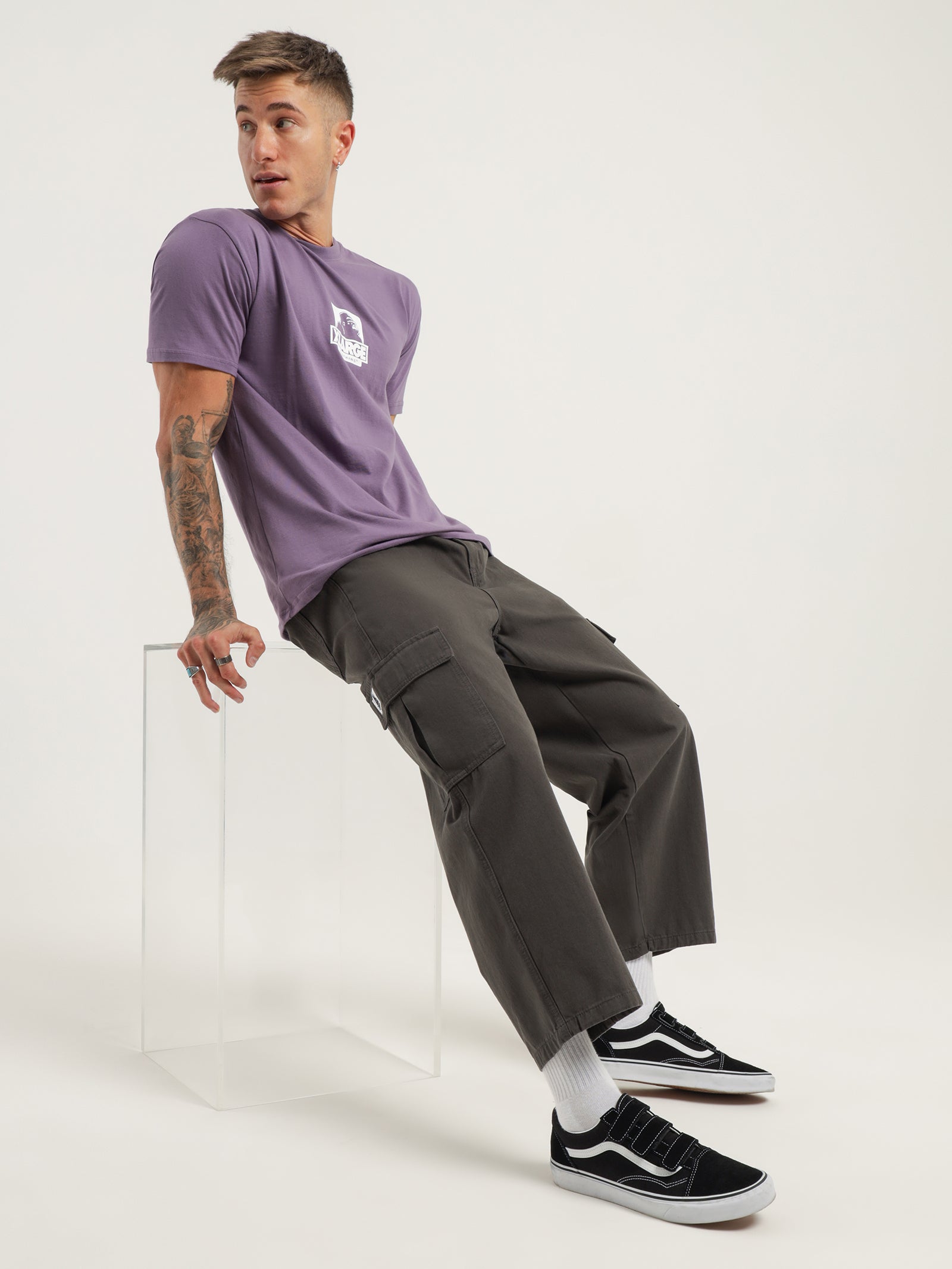 91 Cargo Pant in Charcoal