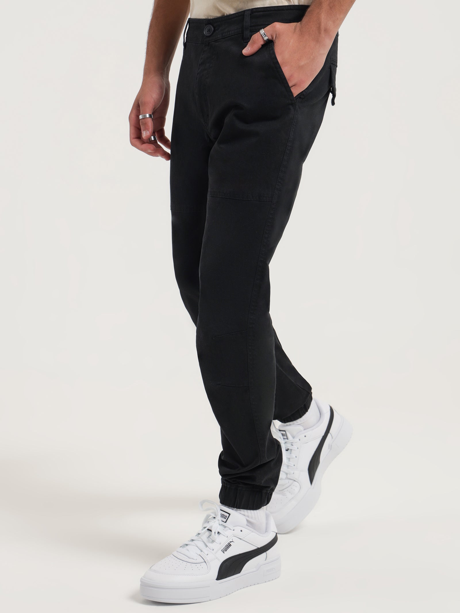 Apex Pants in Black