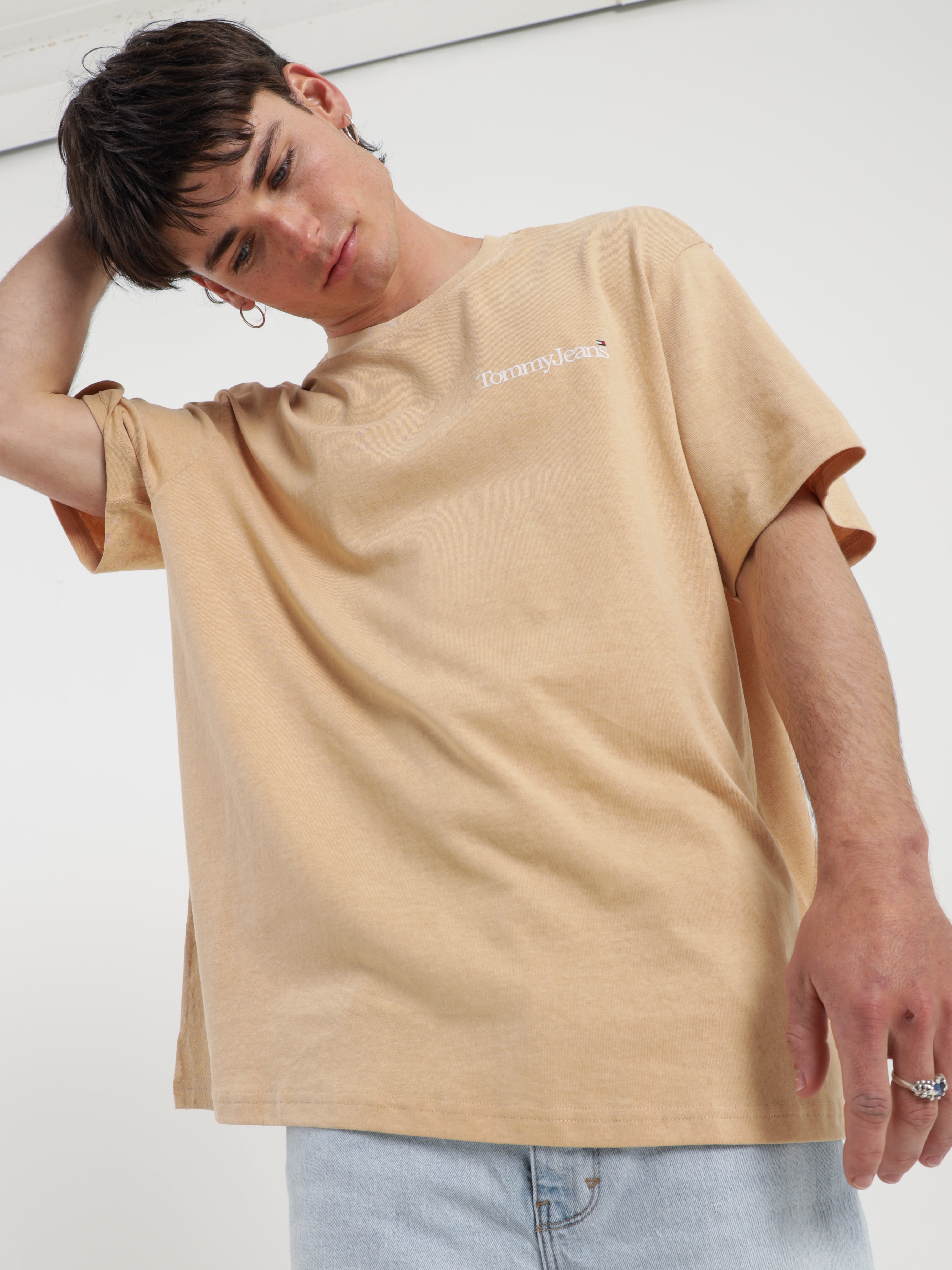 Back Logo Skater T-Shirt in Trench