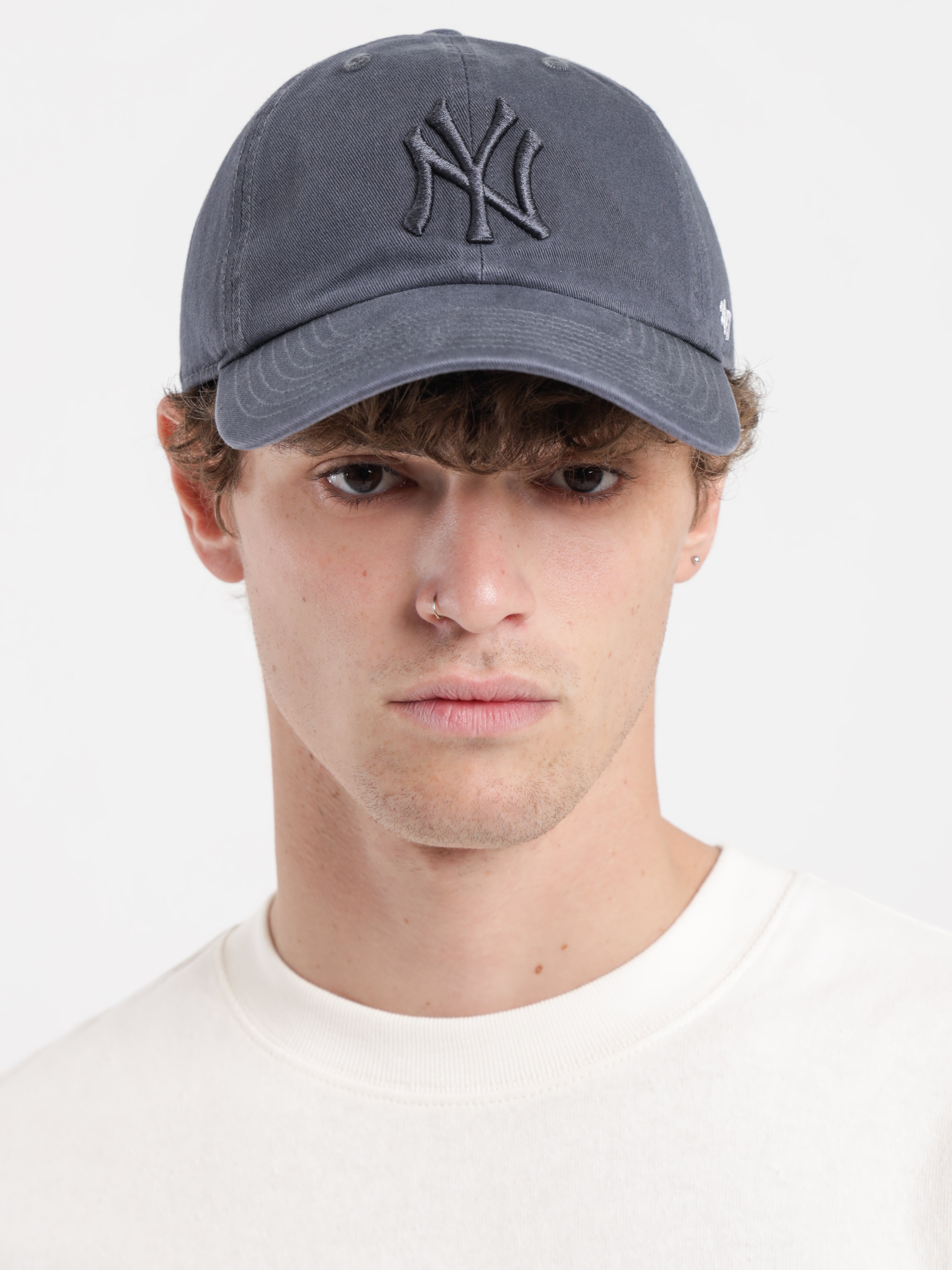 47' MLB New York Yankees Clean Up Cap in Navy