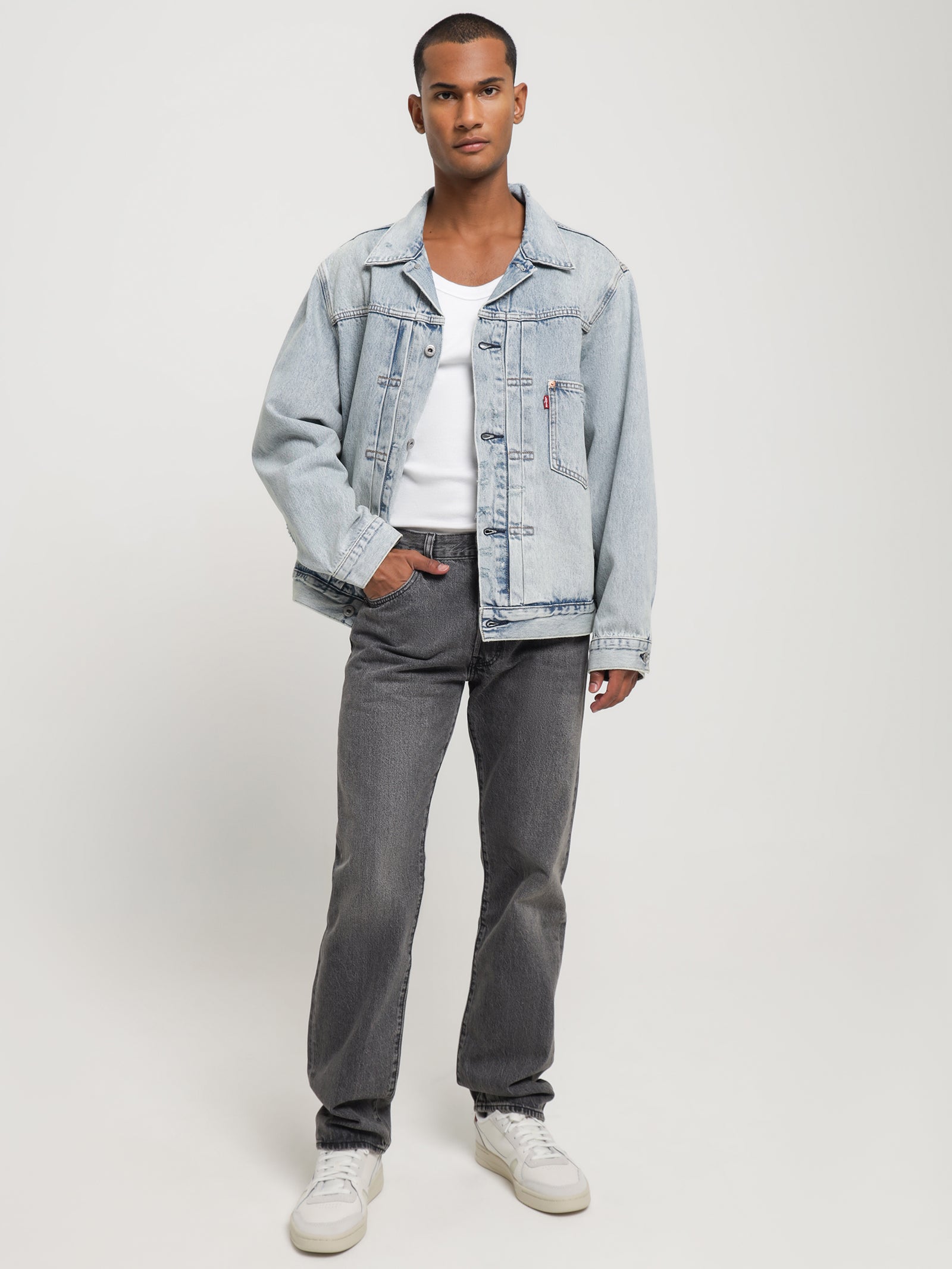 501 93 Straight Jeans in Grey