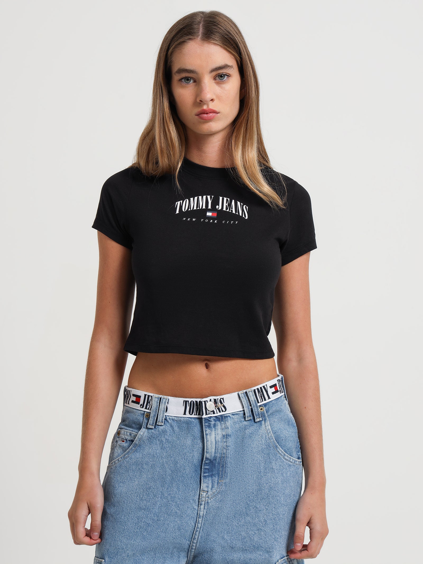 Baby Crop Essential Logo T-Shirt in Black