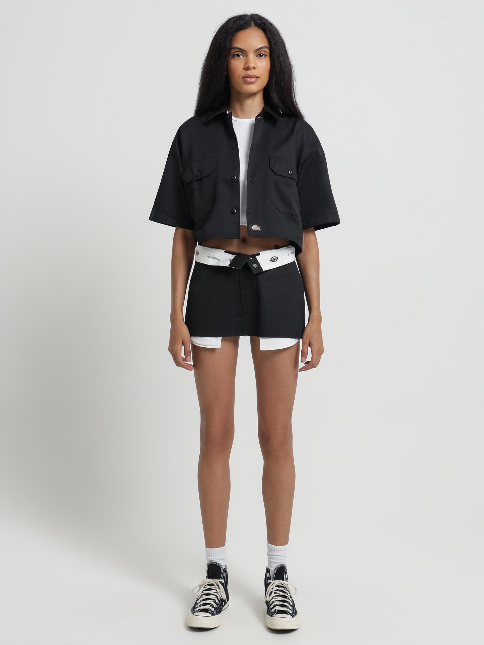 1574 Cropped Shirt in Black