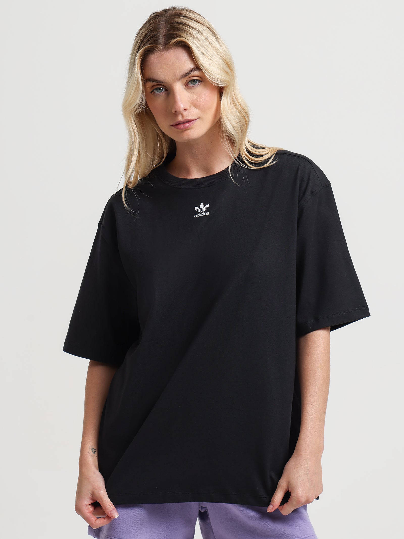 Adicolor Essentials T-Shirt in Black