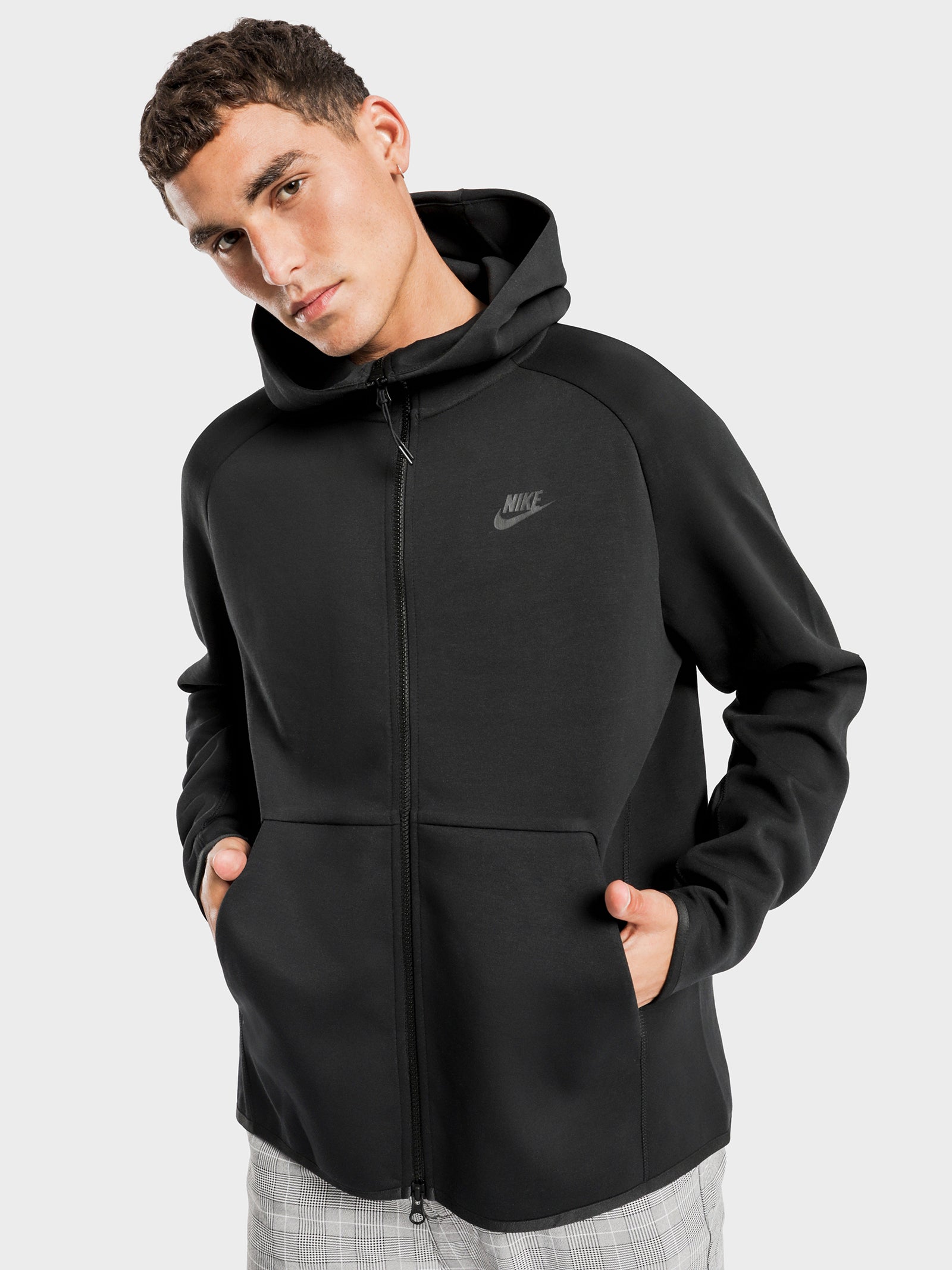 glue nike tech fleece