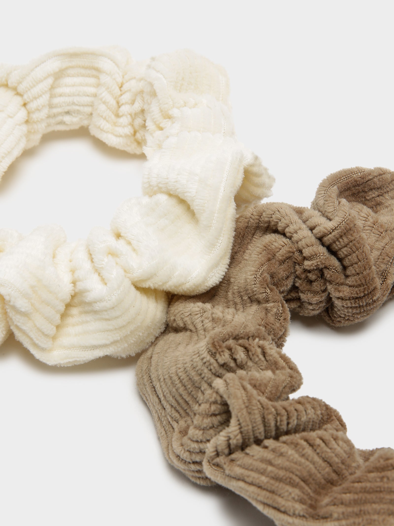 2 Cord Scrunchies in Sand Brown & White