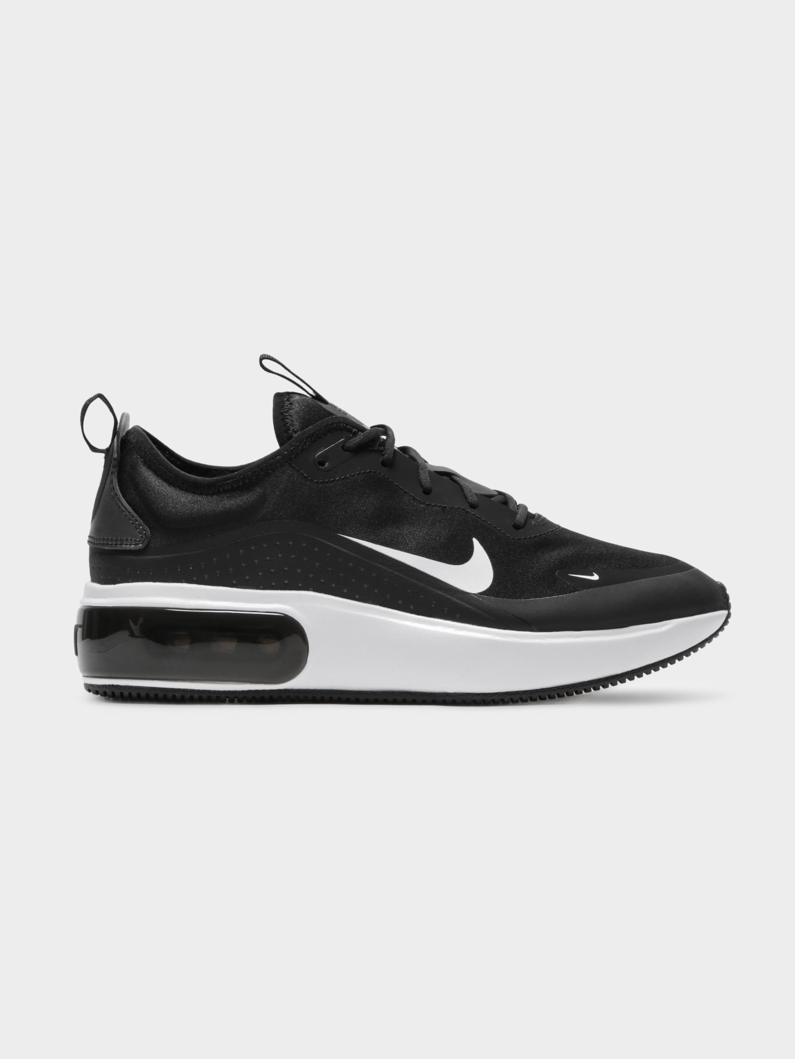 black nike dia