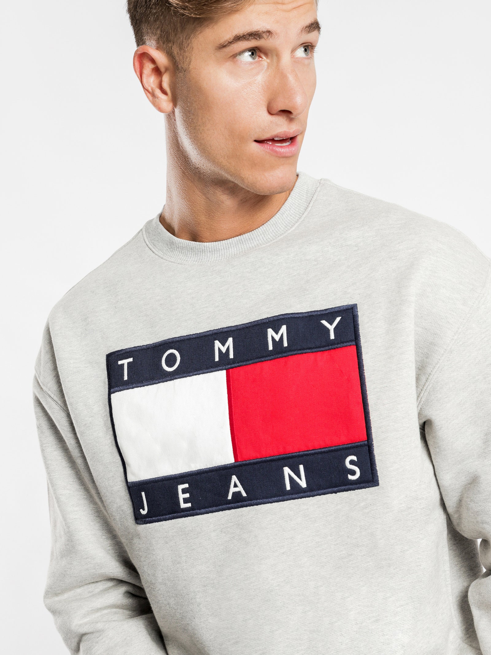 tommy grey sweater