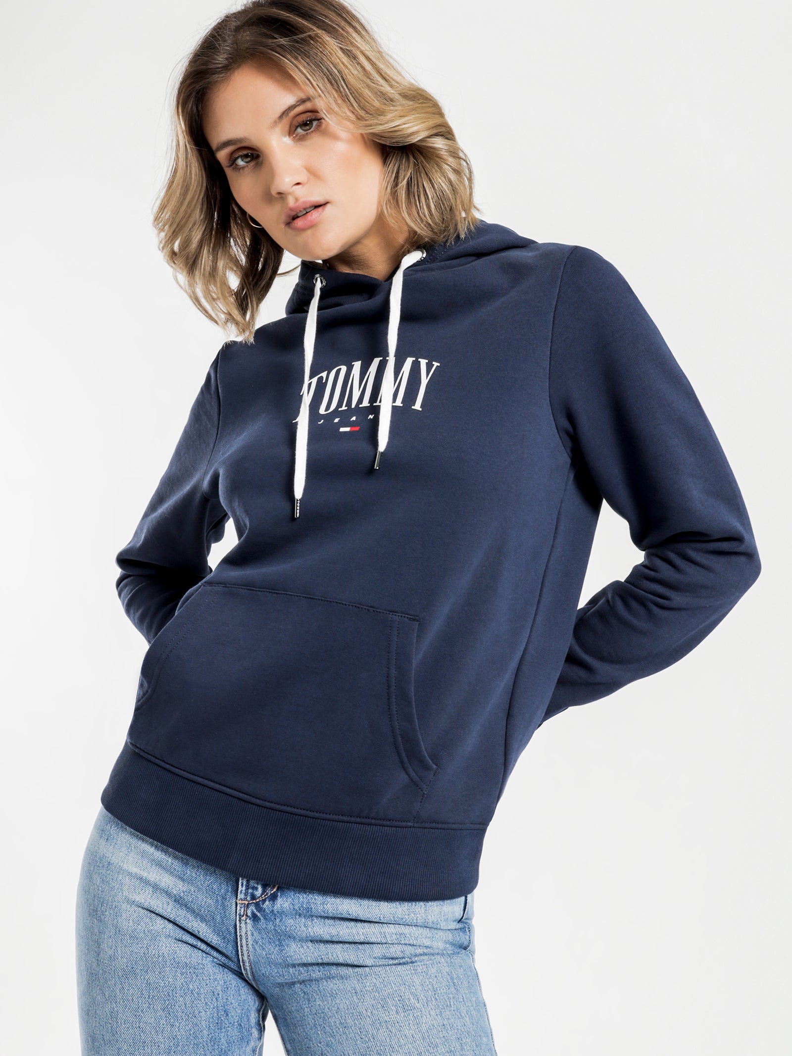 tommy jeans essential logo hoodie