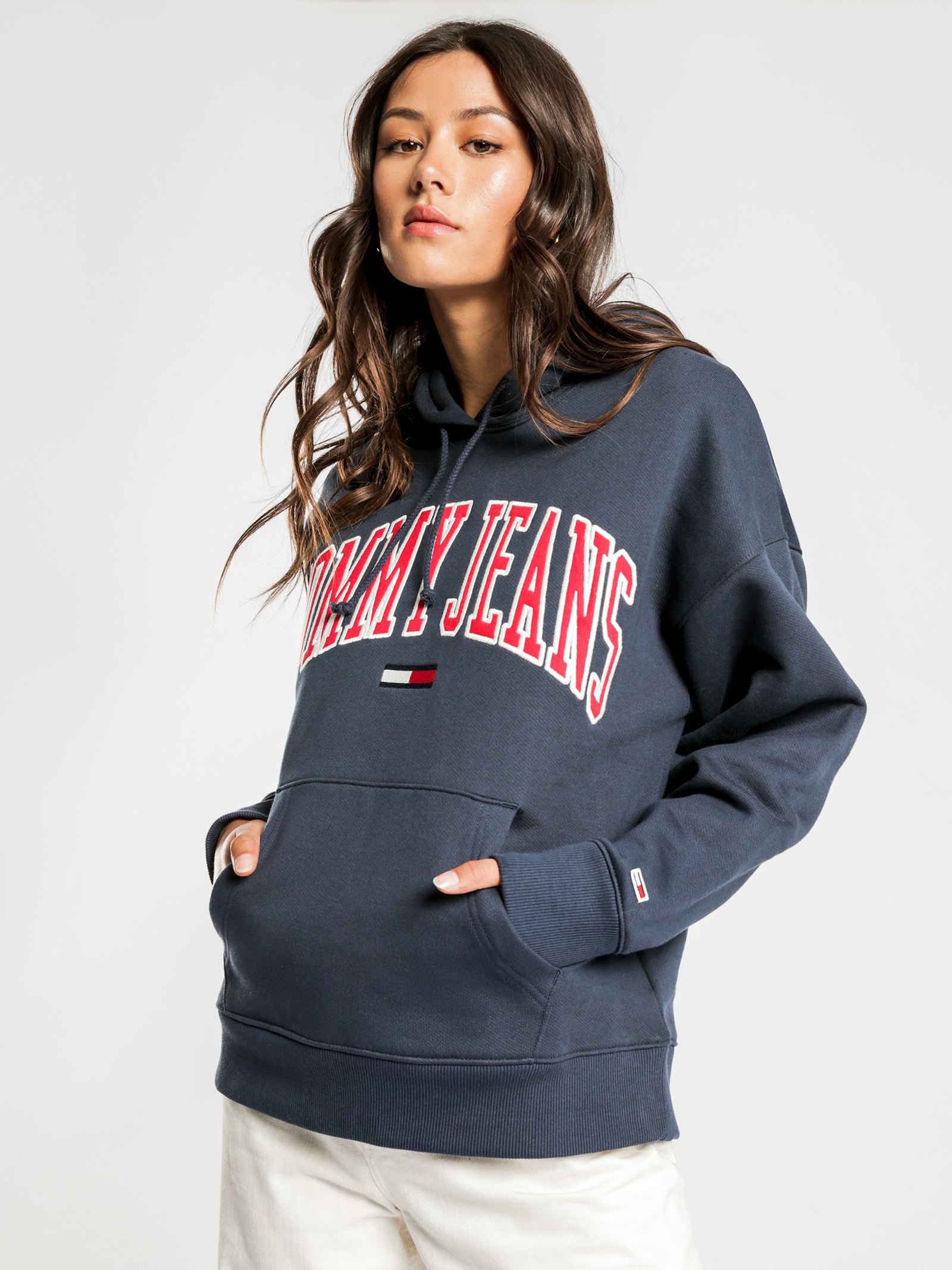 tommy jeans collegiate logo sweatshirt