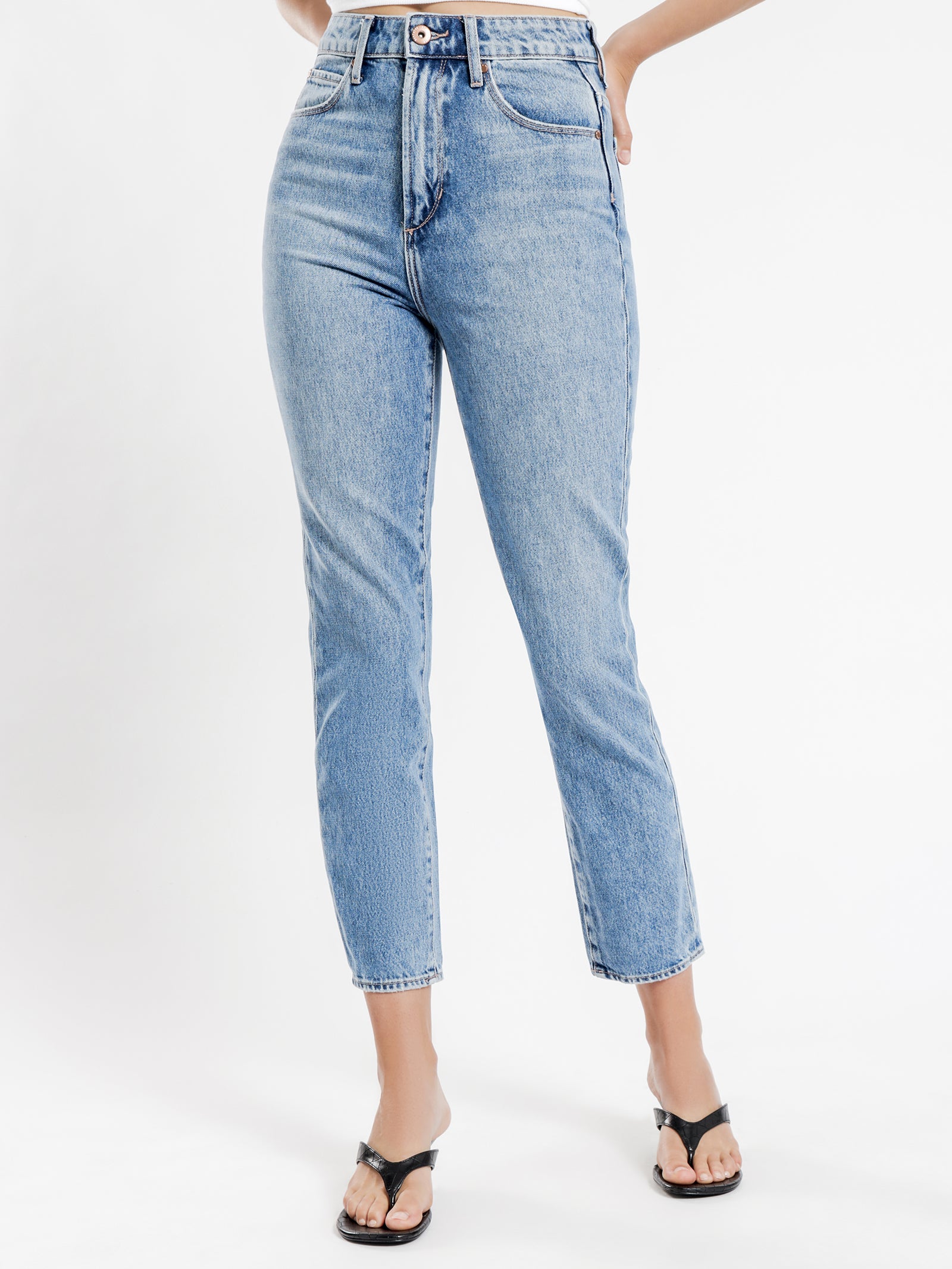 Amy High Mom Slim Jeans in Mid Authentic Blue Denim