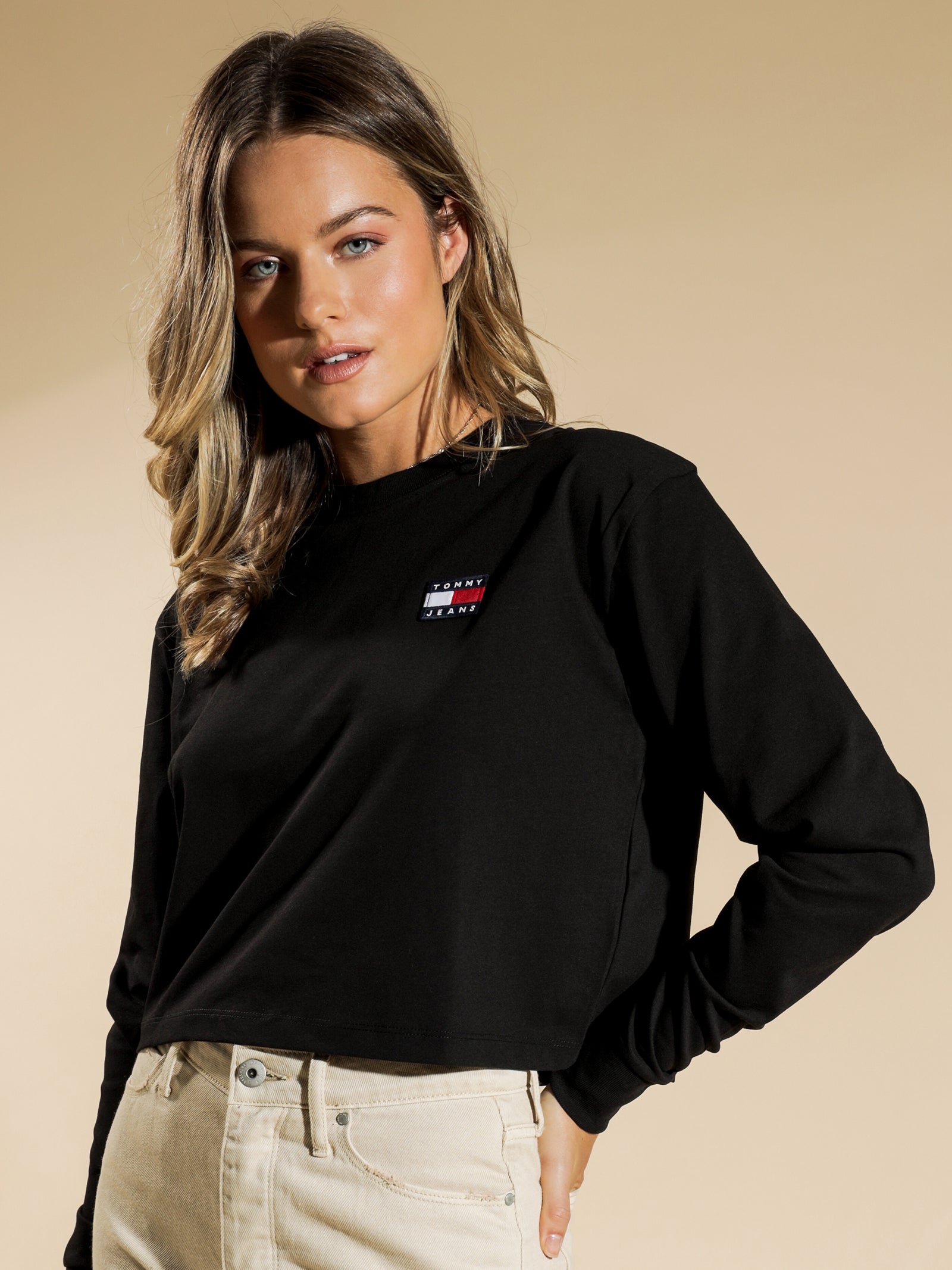 Badge Long Sleeve T-Shirt in Black