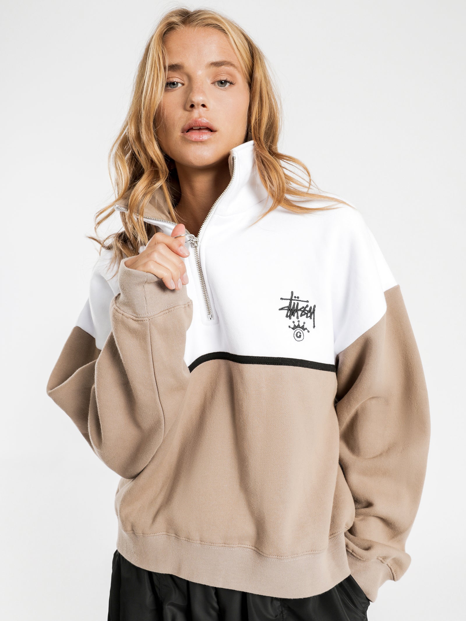 Albion 1/4 Zip Fleece Pullover in Tan