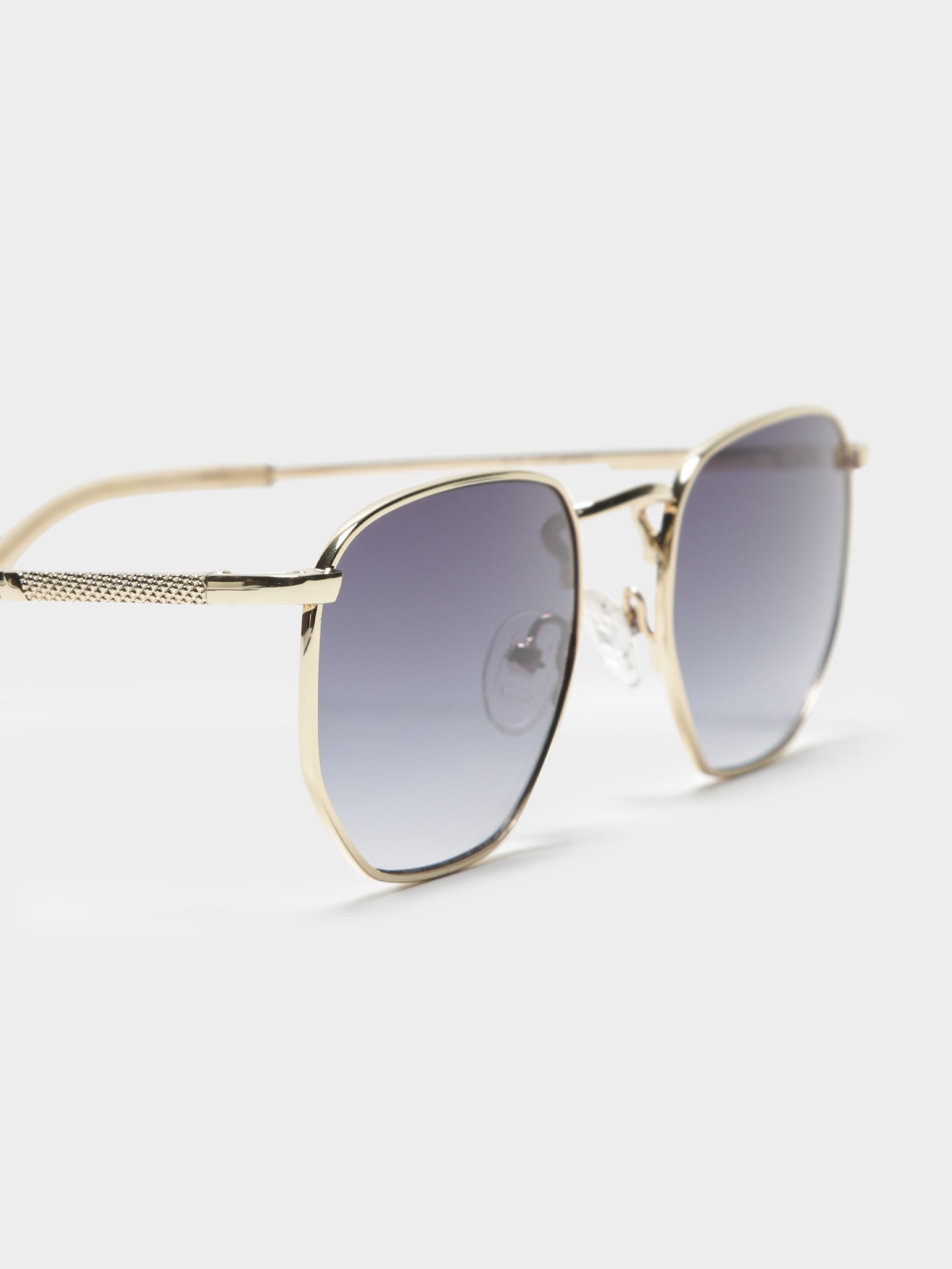 Alto Sunglasses in Gold