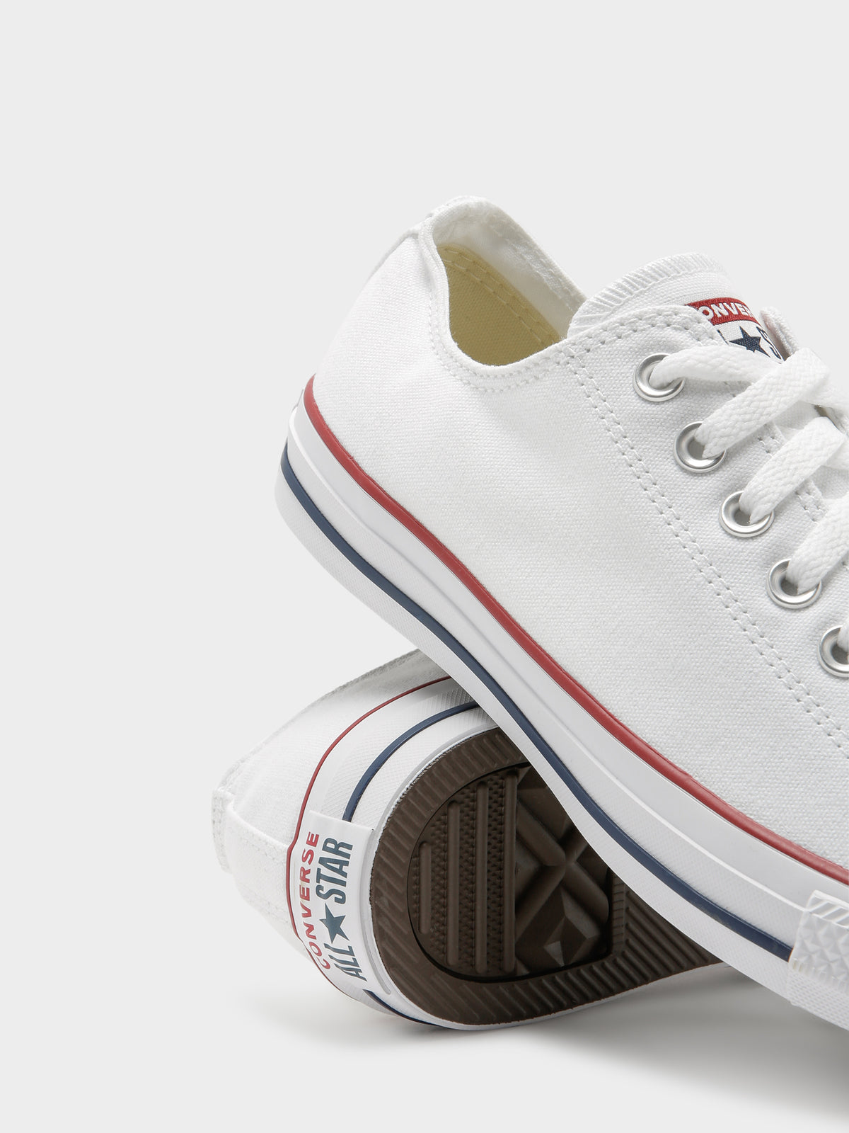 chuck taylor classic white