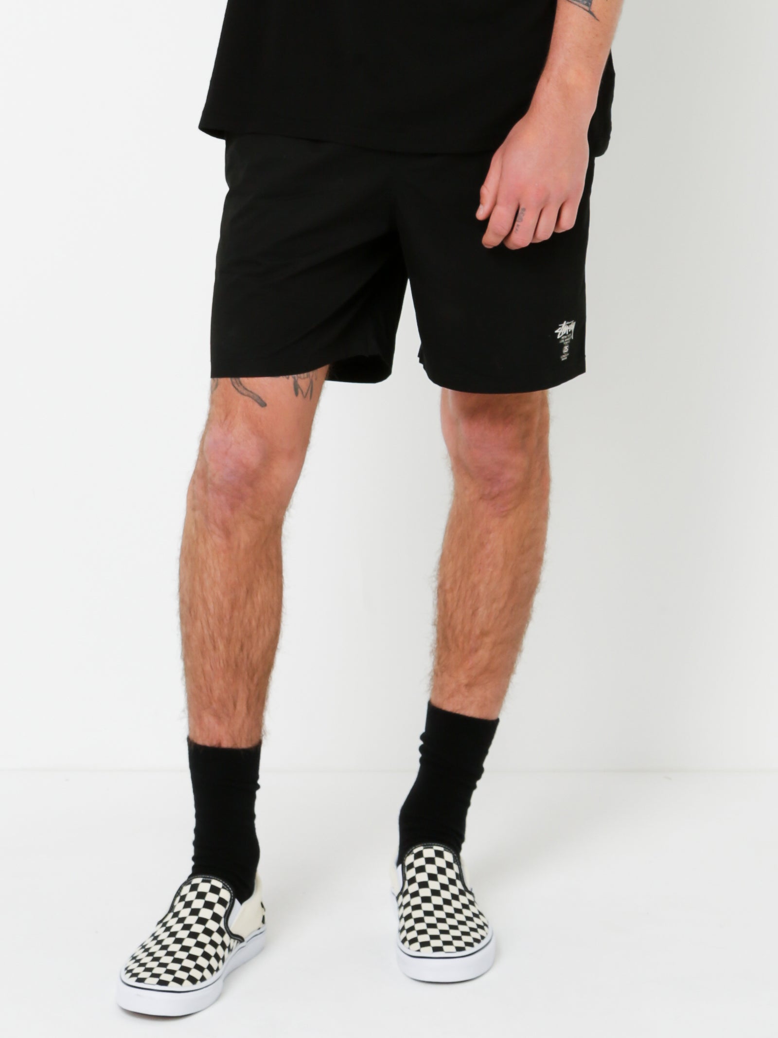 Basic Cities Shorts in Black