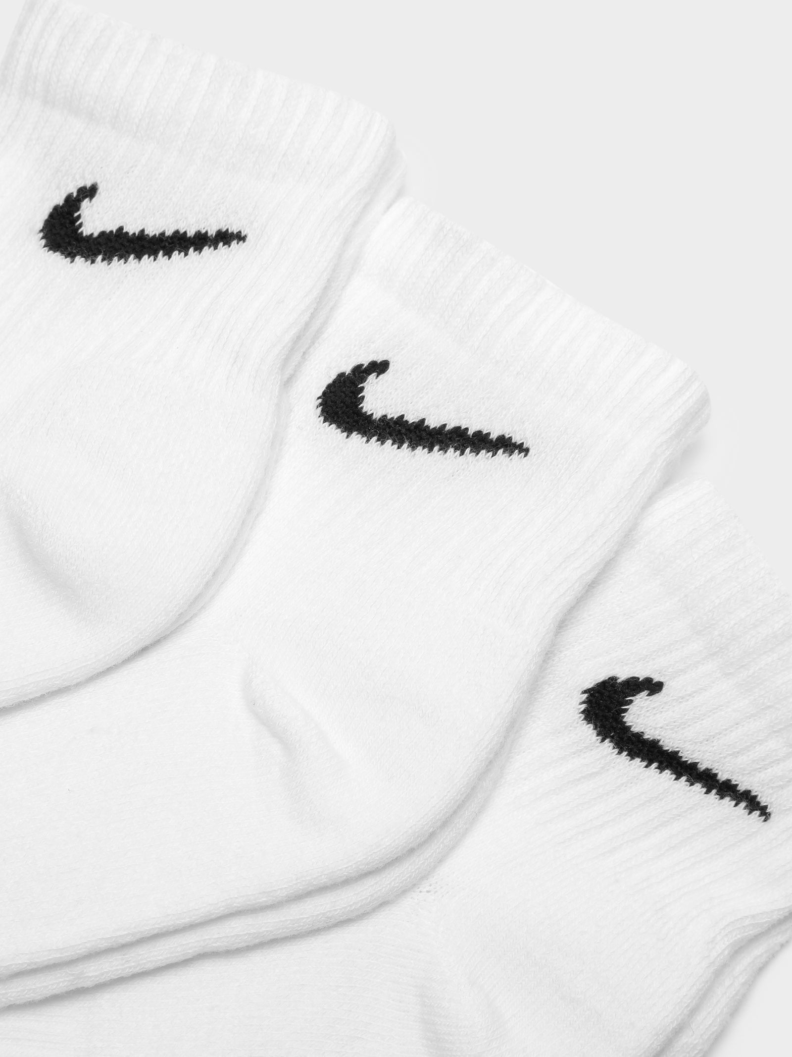 3 Pairs of Everyday Cushioned Ankle Socks in White & Black