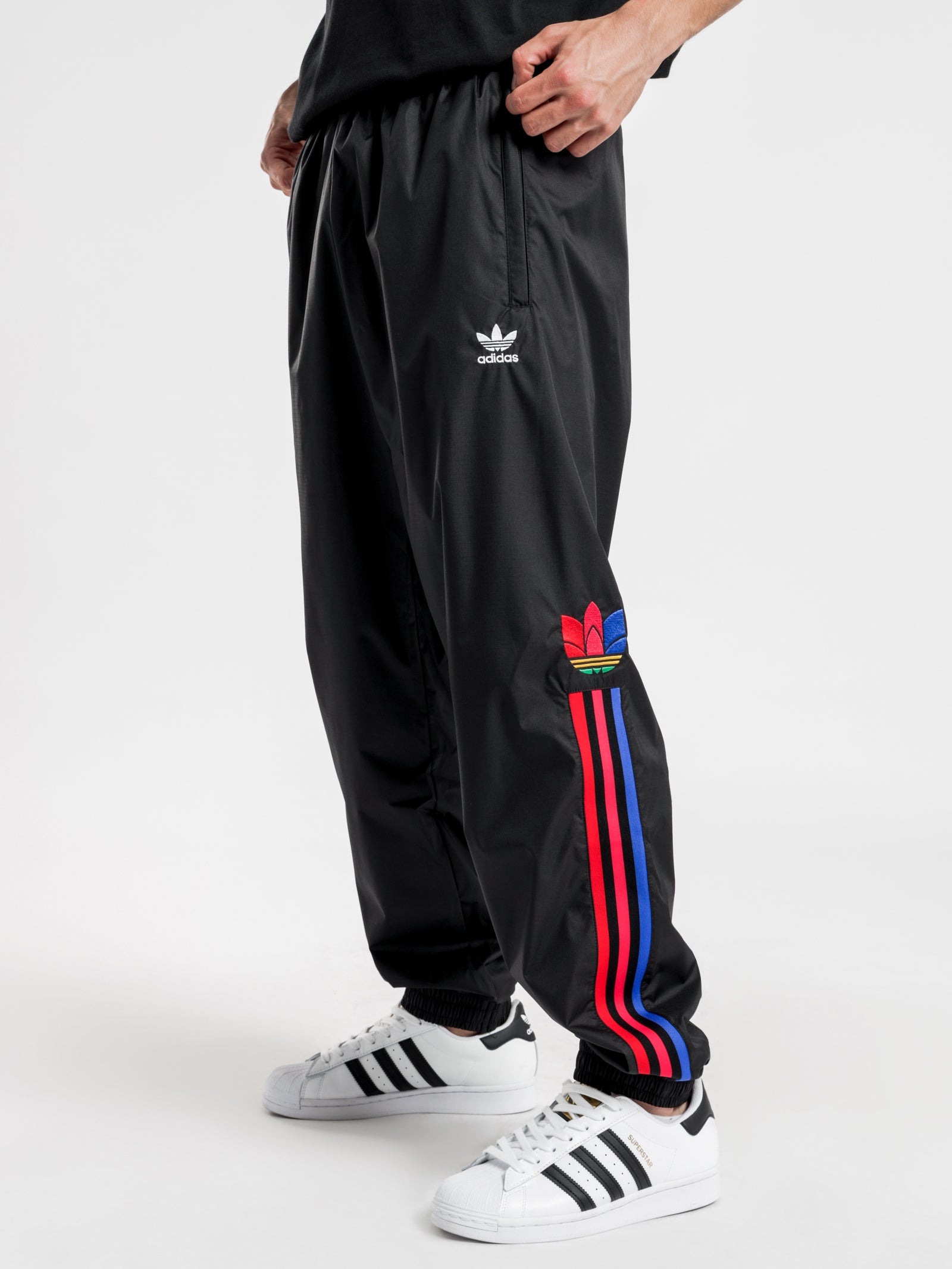 3D Trefoil 3-Stripes Trackpants in Black