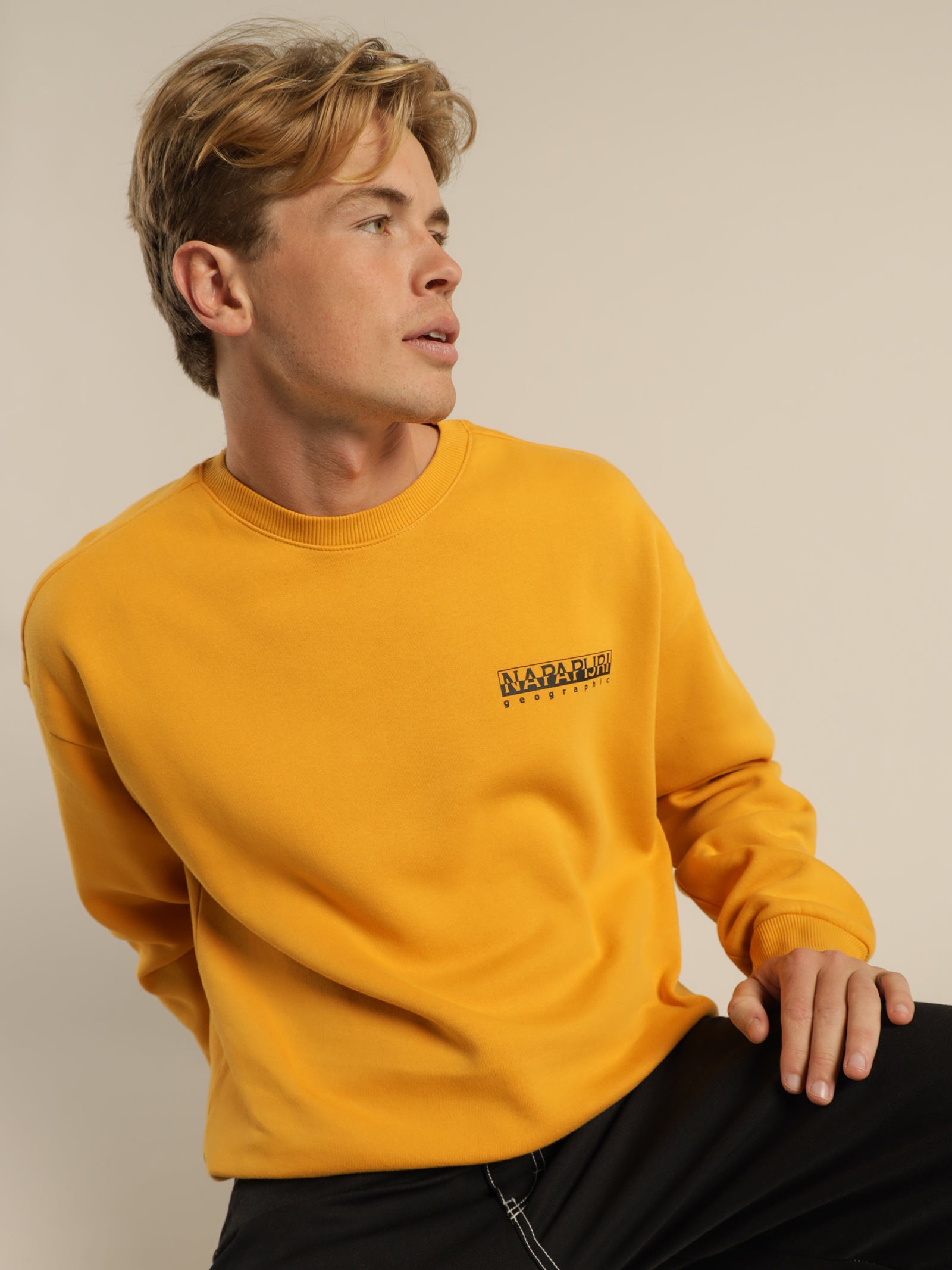 B Yoik C Sweatshirt in Yellow