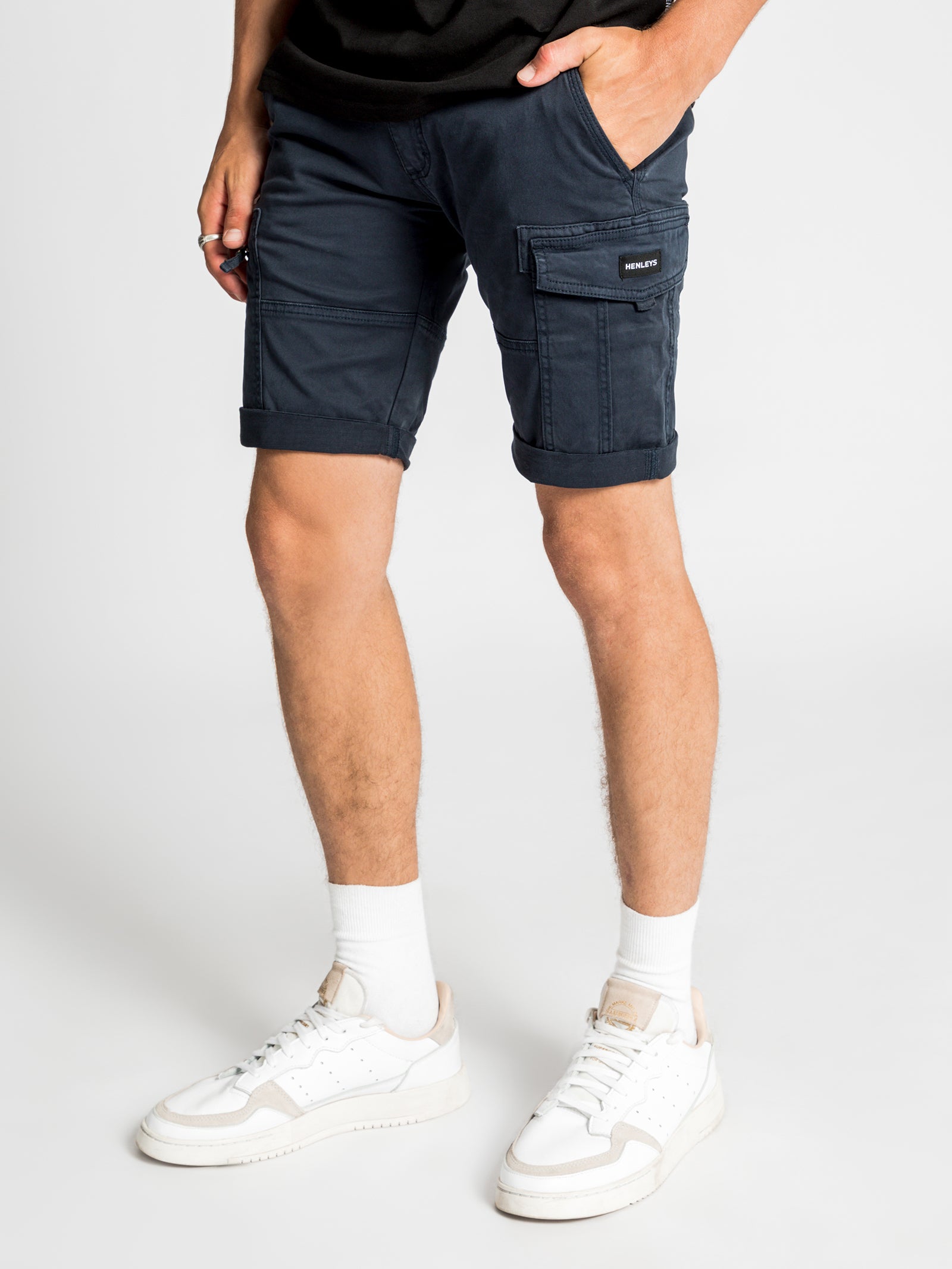 Leon Slim-Fit Cargo Shorts in Navy - Glue Store