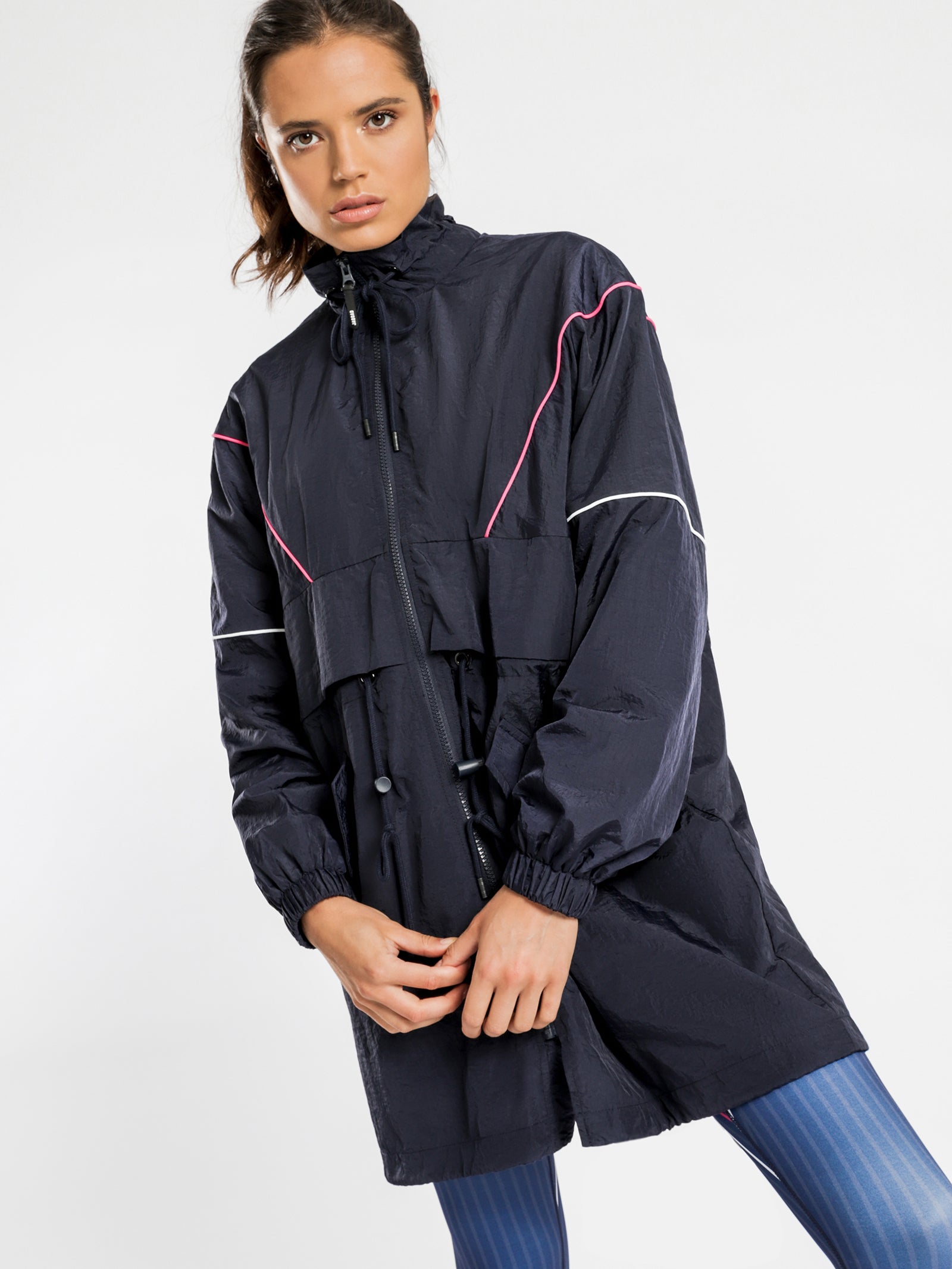 Area Anorak Jacket in Navy