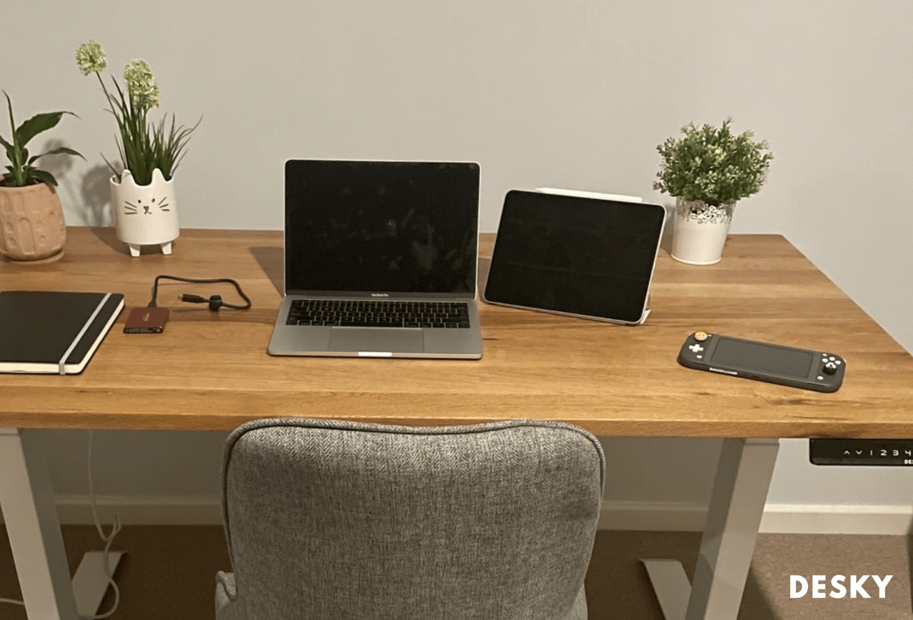 Sit Stand Computer Desk with a Bamboo Top
