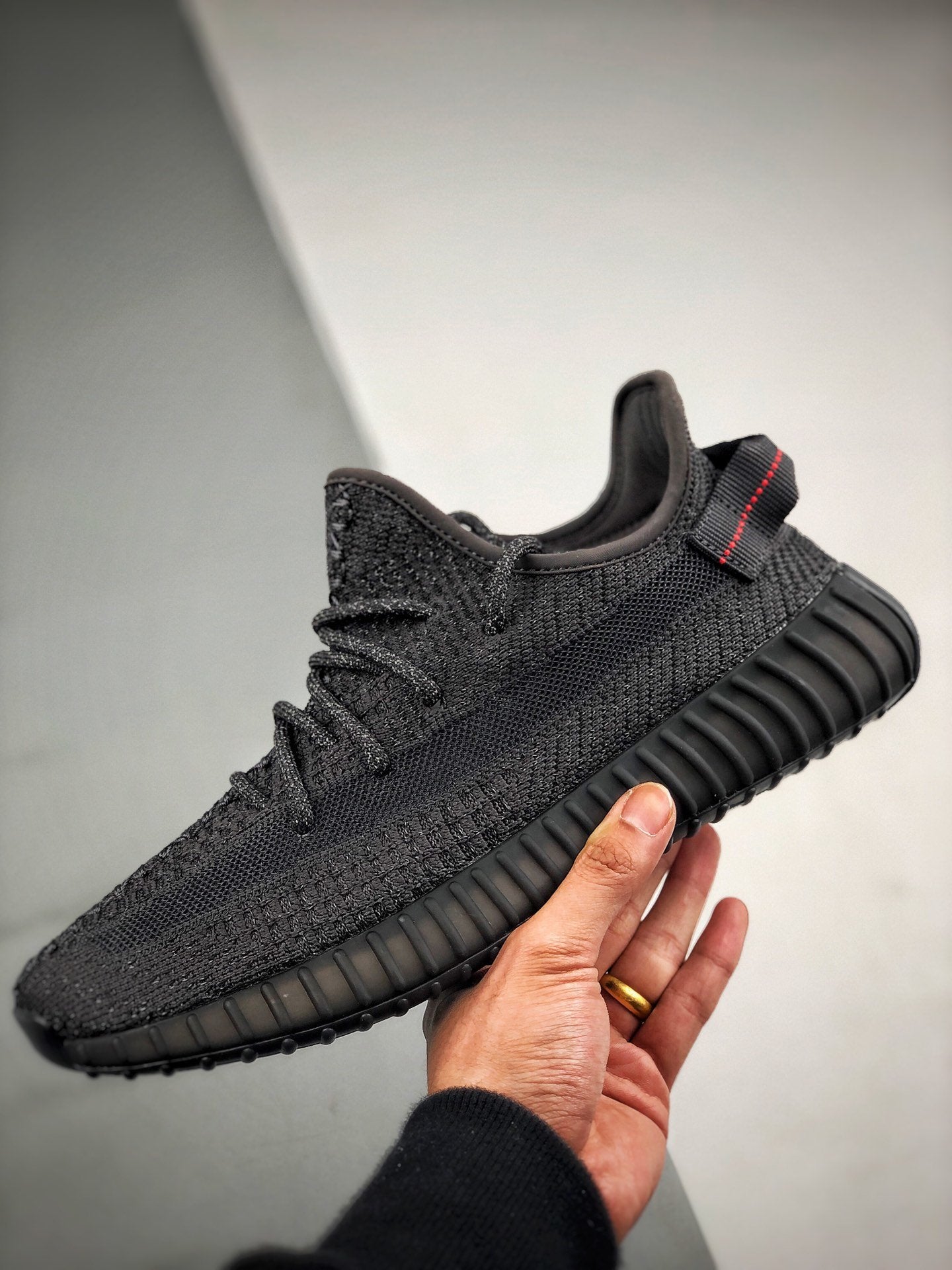 adidas yeezy 350 v2 static black