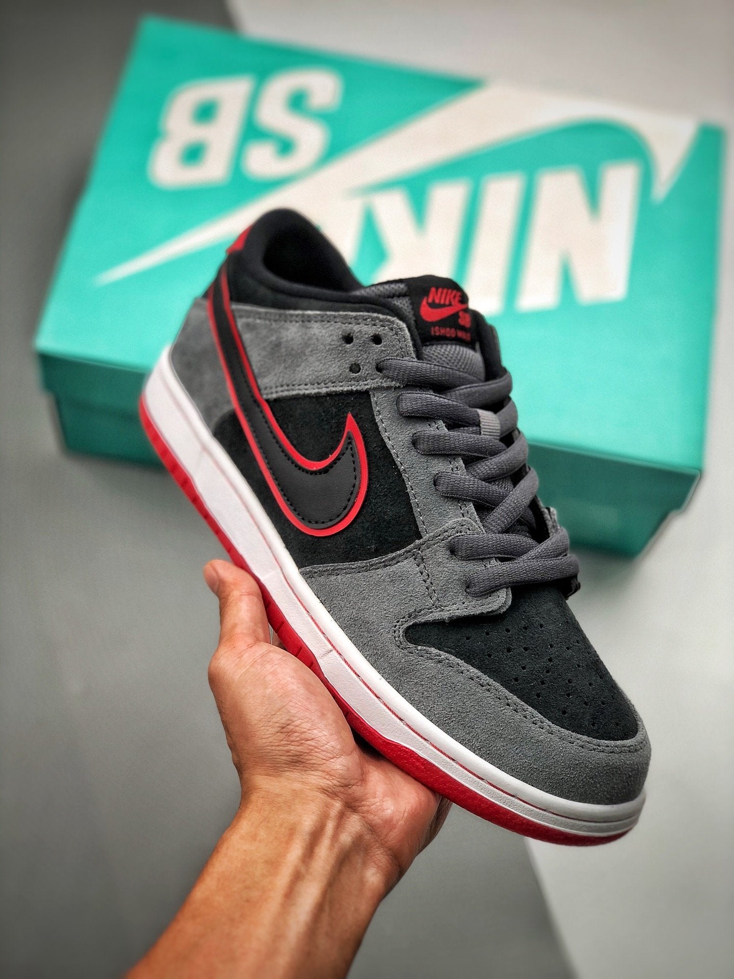 nike sb dunk low ishod wair black