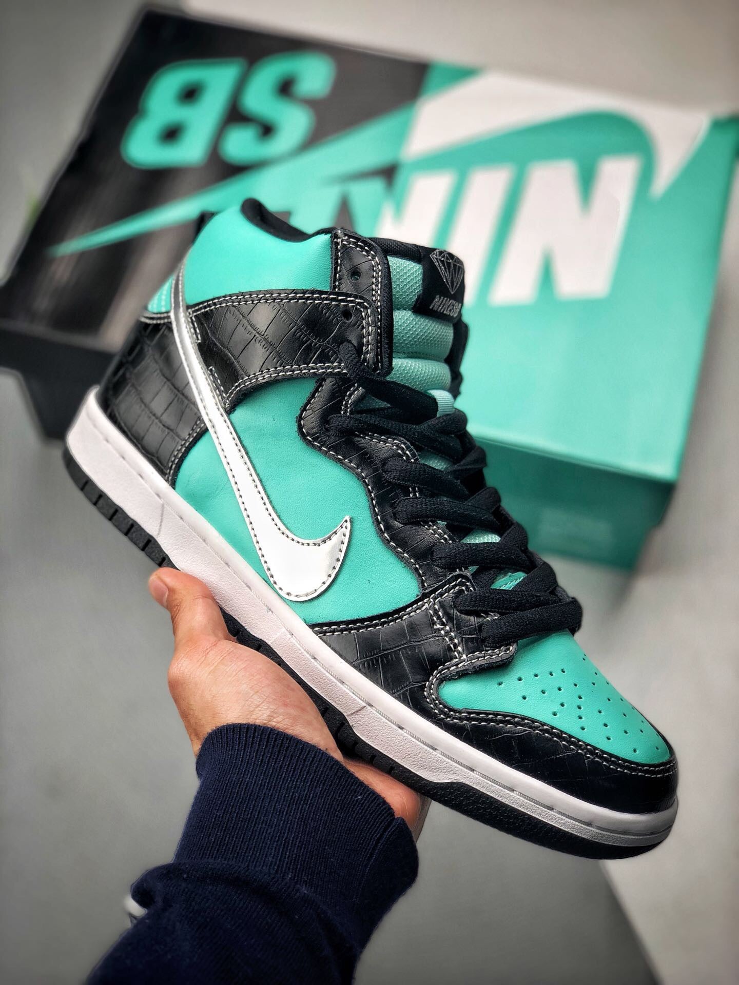 nike dunk sb high diamond supply co. tiffany