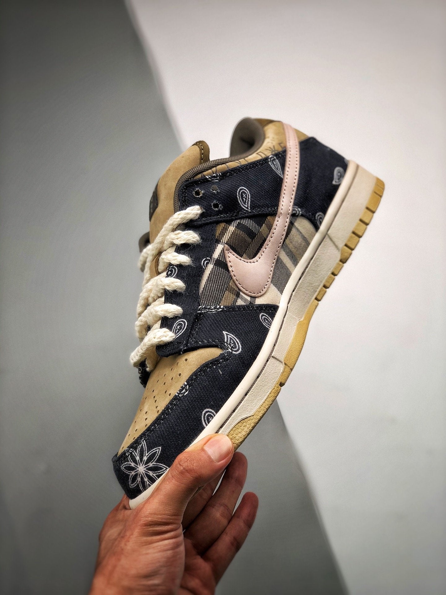 mens nike sb dunk low travis scott