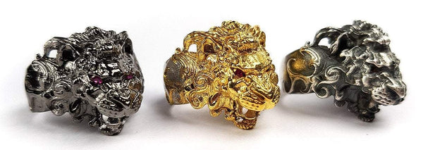 gli anelli con testa di leone in argento e oro