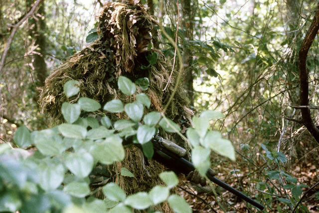 camouflage Ghillie Suit