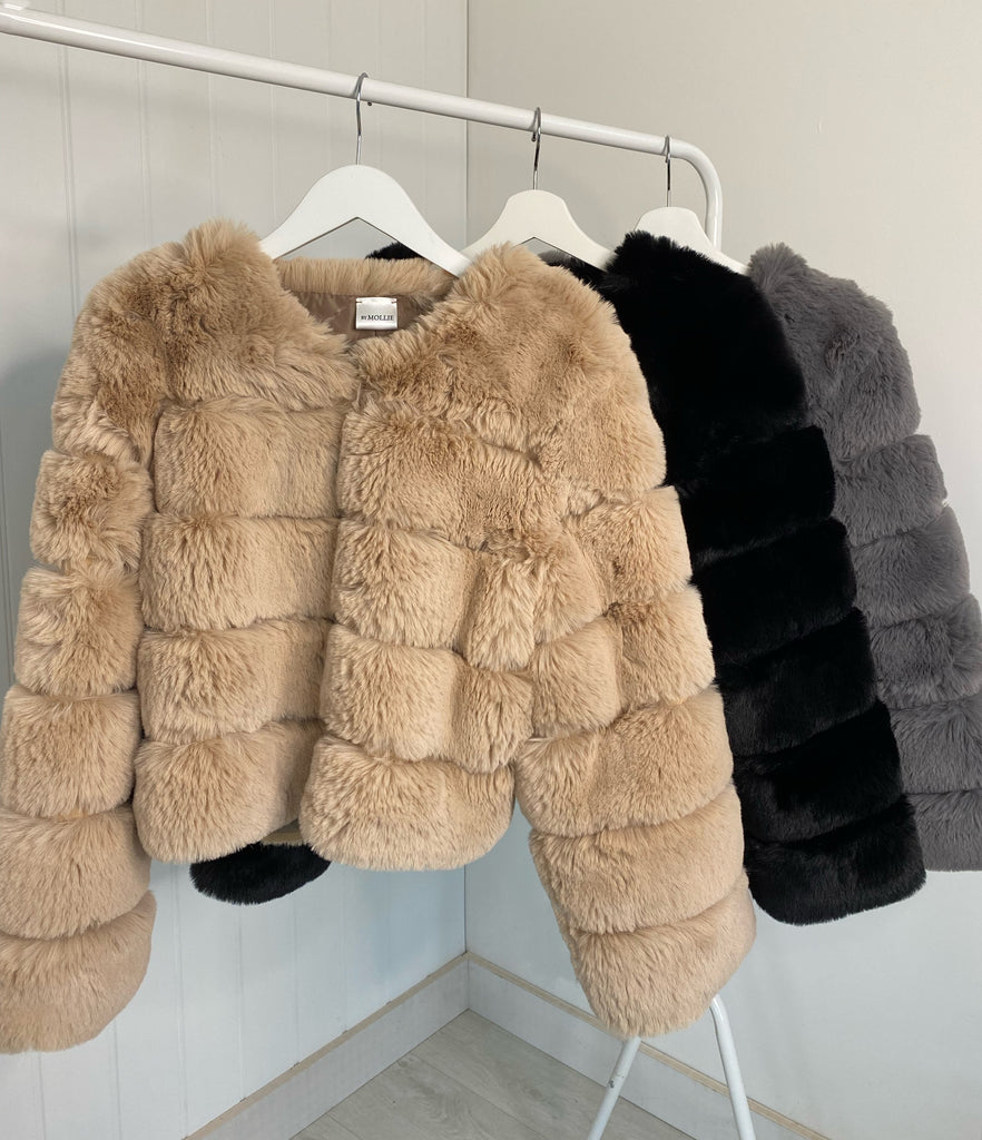 BEIGE FAUX FUR COAT – bymollie