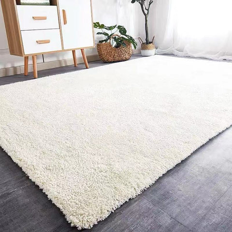 客廳軟裝利用地毯增加層次感