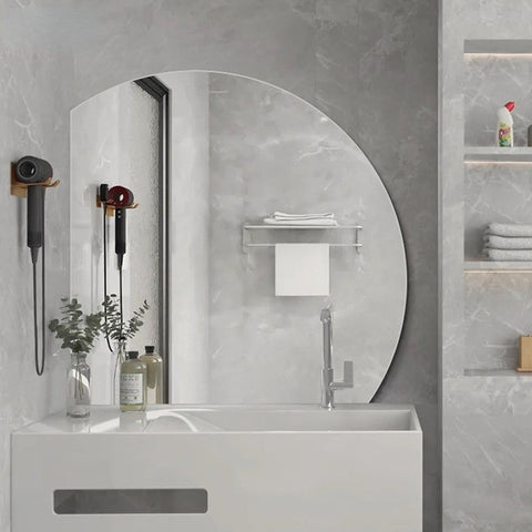容易安裝的免打孔的崁入式鏡子使浴室整體設計感大大提升