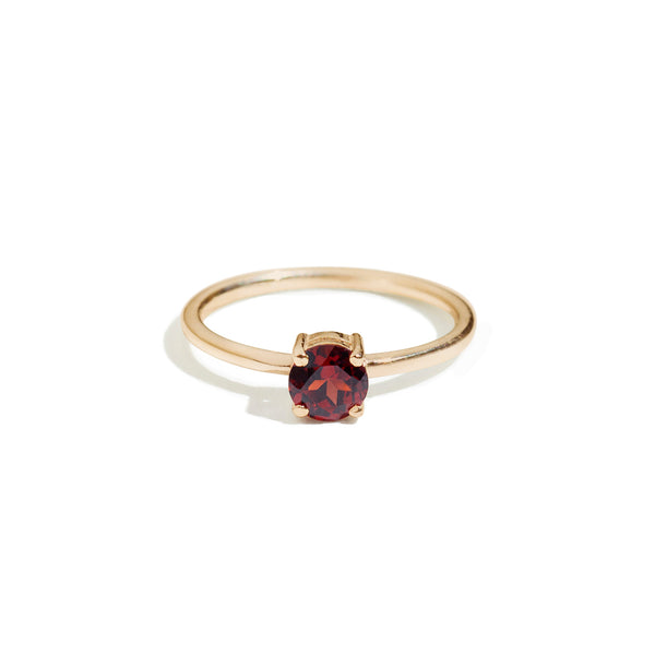 9ct gold luxury round garnet ring