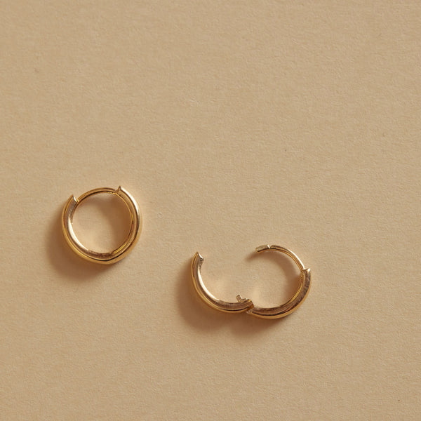 9ct solid gold dainty sleepers